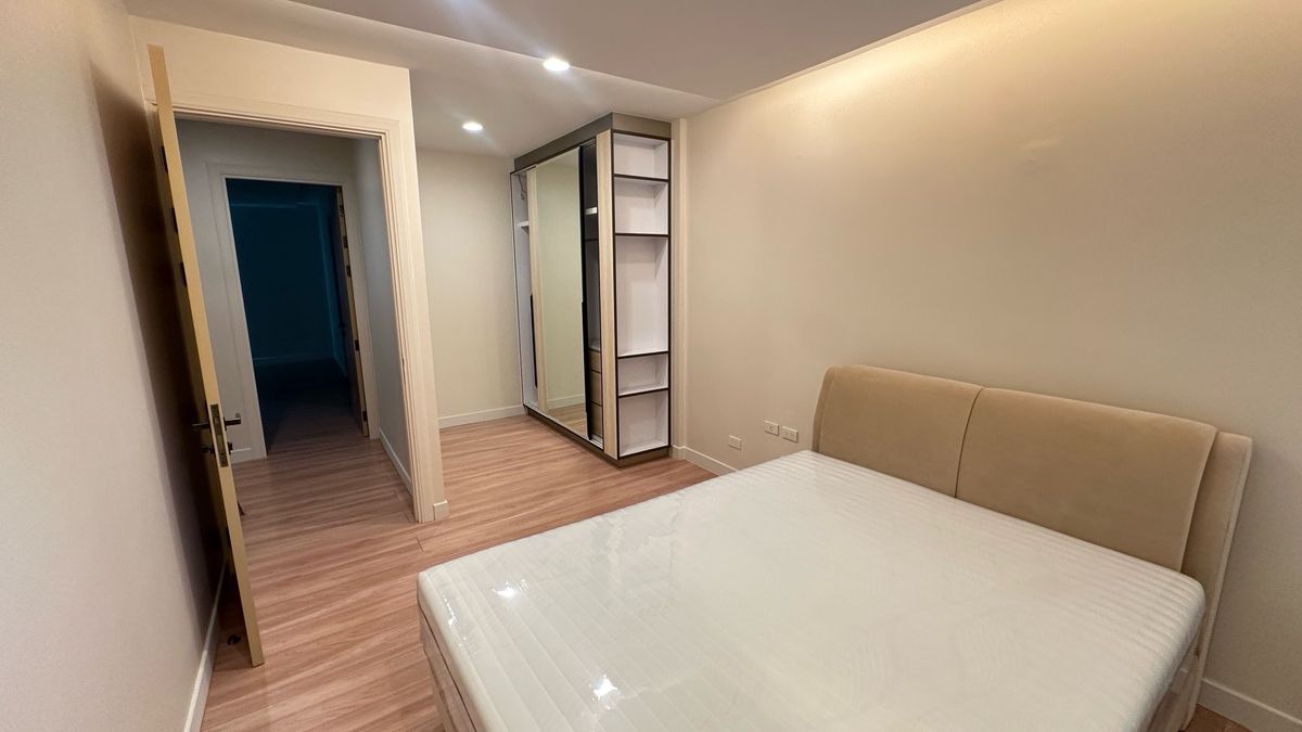 ให้เช่าทาวน์โฮมสุขุมวิท อโศก ทองหล่อ : ให้เช่า ทาวน์เฮ้าส์ 2 ชั้น  พื้นที่ 230 ตารางเมตร ทำเล พร้อมพงษ์ – ทองหล่อ