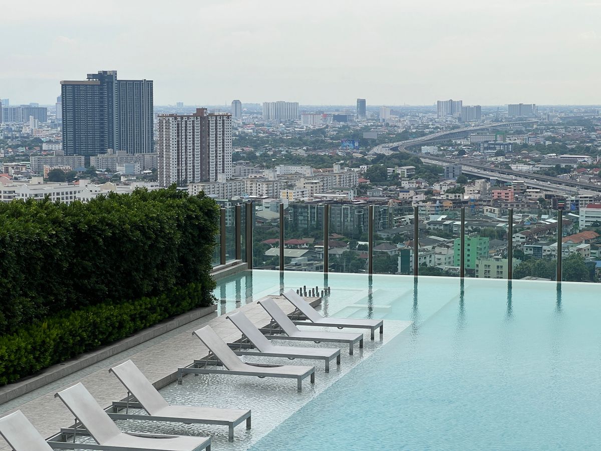 ขายคอนโดบางซื่อ วงศ์สว่าง เตาปูน : ขาย แชปเตอร์วัน ชายน์ บางโพ ห้องสวย วิวดี เดินทางสะดวก มีพื้นที่เยอะ อยู่สบาย สิ่งอำนวยความสะดวกครบเดินทางสะดวก มี 7-11 อยู่ใกล้ MRT บางโพ / รพ. บางโพเพียง 600 เมตร