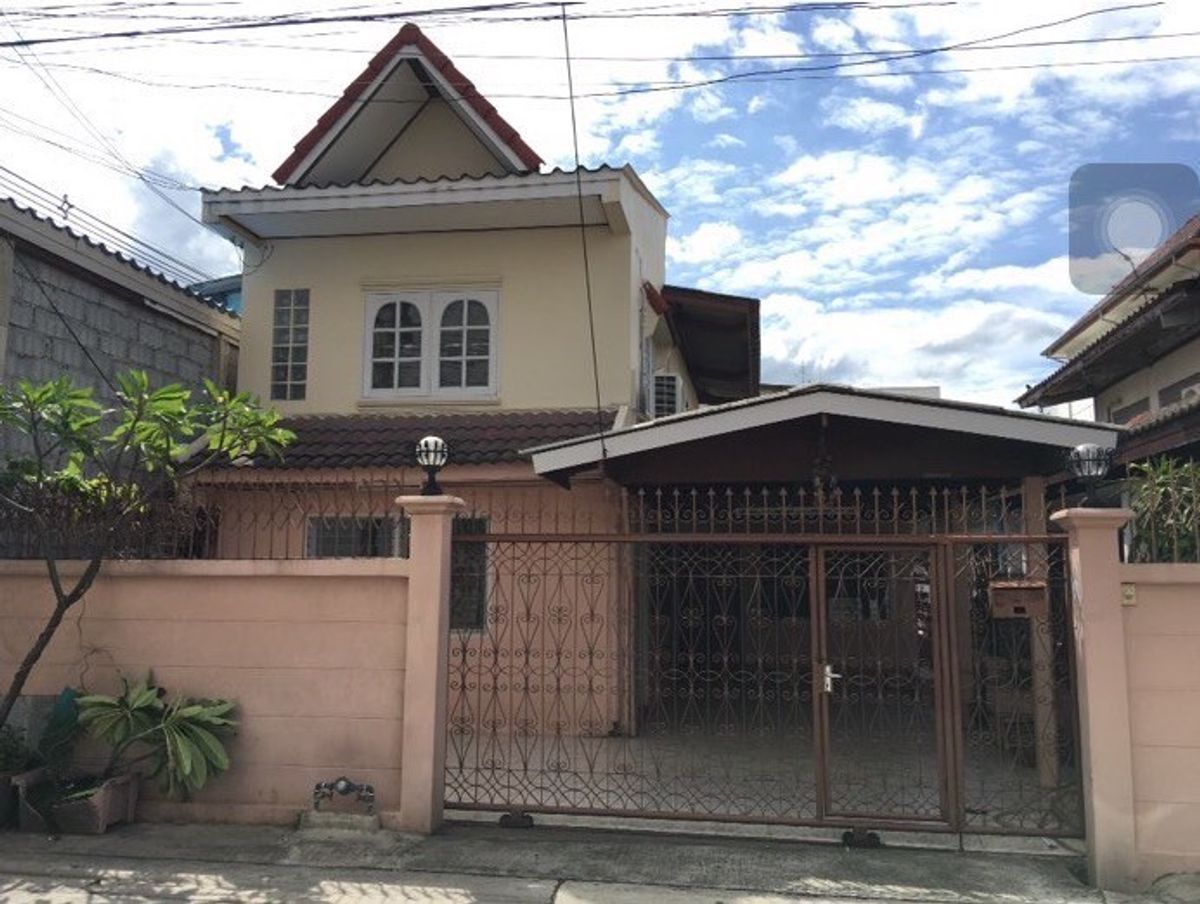 For SaleHouseChaengwatana, Muangthong : House for Sale  Prime Location, Soi Ngamwongwan 23