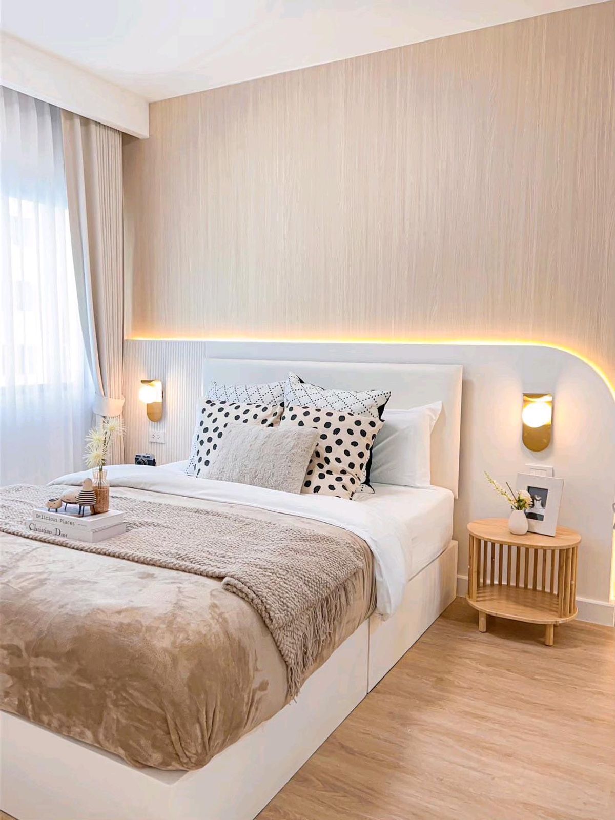 For SaleCondoRama9, Petchburi, RCA : Condo near the electric train can walk 2 large, 1, in the heart of Rama 9, near MRT, only 750 meters.