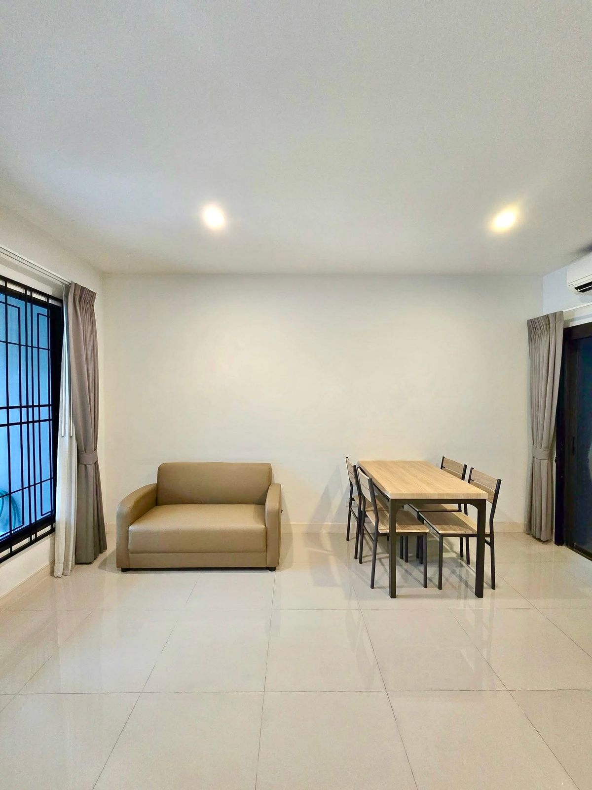 ให้เช่าทาวน์โฮมสมุทรปราการ สำโรง : ทาวน์เฮ้าส์ให้เช่า 🔥 Pleno Sukhumvit-Bangna 🔥 3 ห้องนอน 2 ห้องน้ำ เฟอร์นิเจอร์ และ เครื่องใช้ไฟฟ้าครบ 