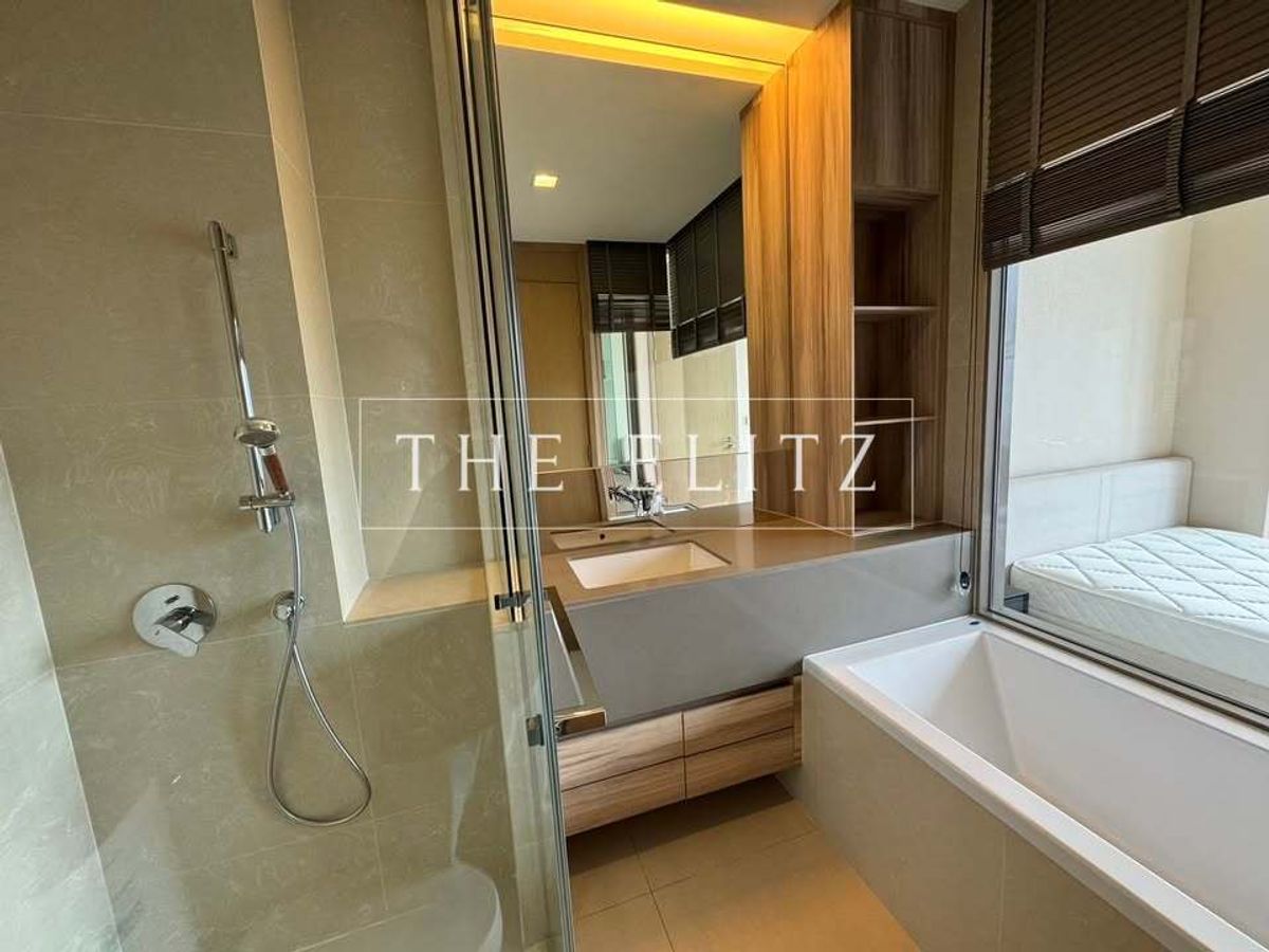 For RentCondoSukhumvit, Asoke, Thonglor : ✨ Experience the luxury life in The Esse Asoke, the room is ready. Business center, pleasing price 💯