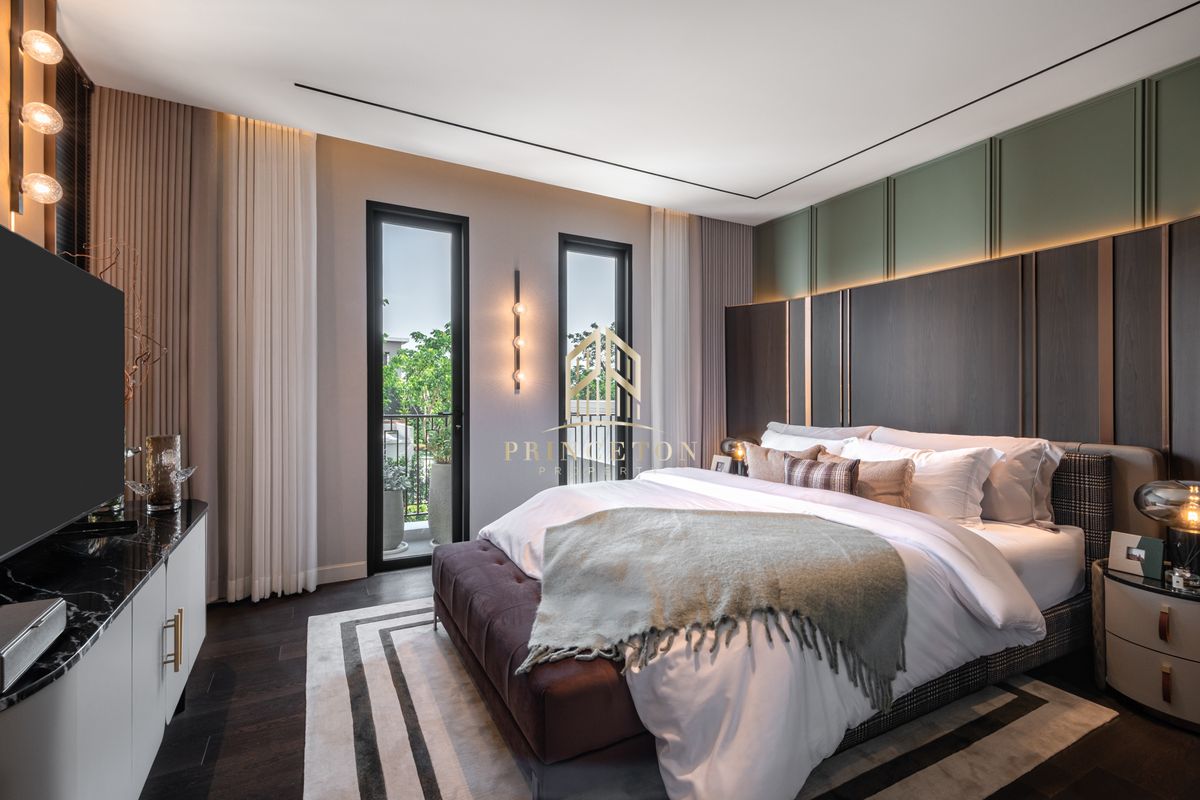 For SaleHouseBangna, Bearing, Lasalle : Exclusive 3-Storey Luxury House, CINQ ROYAL The Eighteen, Bangna KM.7 📞092-4252445