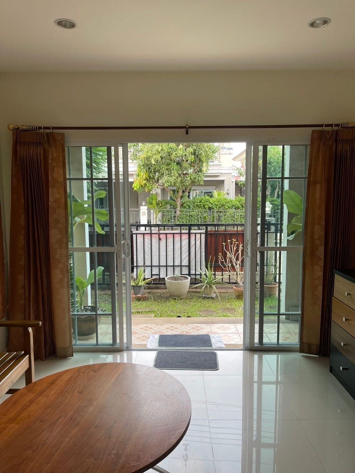 ให้เช่าบ้านนวมินทร์ รามอินทรา : ให้เช่าบ้านเดี่ยว ภัสสร 19 วัชรพล-วงแหวน ติดทางด่วน ใกล้แฟชั่นไอส์แลนด์