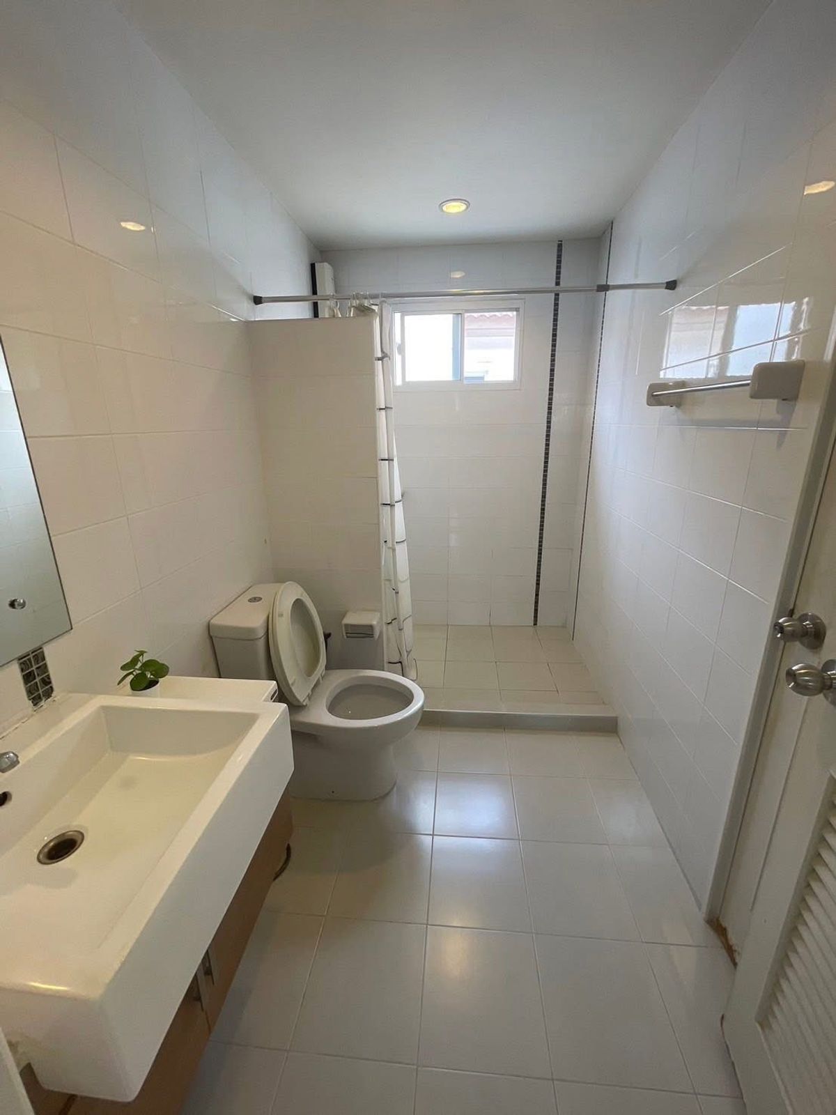 ให้เช่าบ้านนวมินทร์ รามอินทรา : ให้เช่าบ้านเดี่ยว ภัสสร 19 วัชรพล-วงแหวน ติดทางด่วน ใกล้แฟชั่นไอส์แลนด์