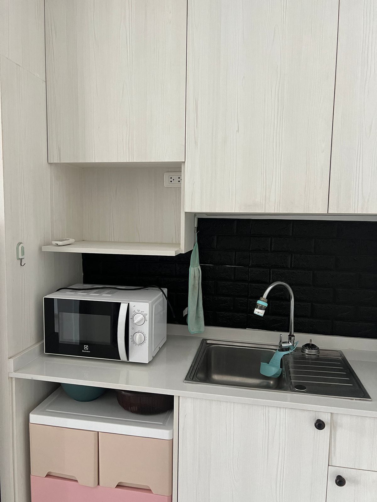 ขายคอนโดบางซื่อ วงศ์สว่าง เตาปูน : ขาย แชปเตอร์วัน ชายน์ บางโพ ห้องสวย วิวดี เดินทางสะดวก มีพื้นที่เยอะ อยู่สบาย สิ่งอำนวยความสะดวกครบเดินทางสะดวก มี 7-11 อยู่ใกล้ MRT บางโพ / รพ. บางโพเพียง 600 เมตร