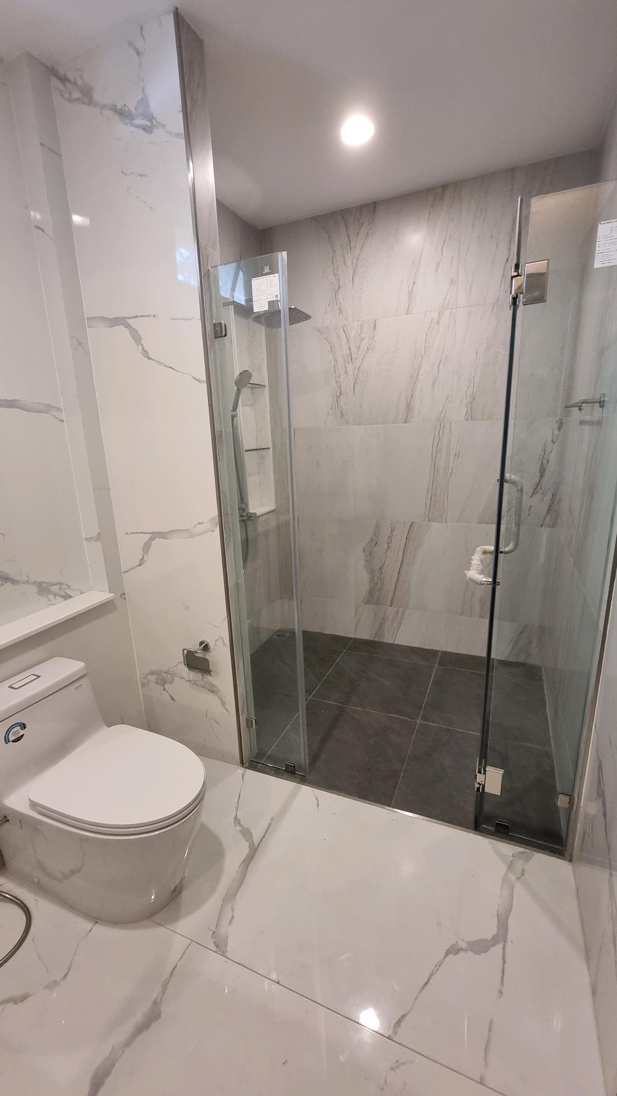 ให้เช่าทาวน์โฮมสุขุมวิท อโศก ทองหล่อ : ให้เช่า ทาวน์เฮ้าส์ 2 ชั้น ยูนิตมุม พื้นที่ 230 ตารางเมตร ทำเล พร้อมพงษ์ – ทองหล่อ