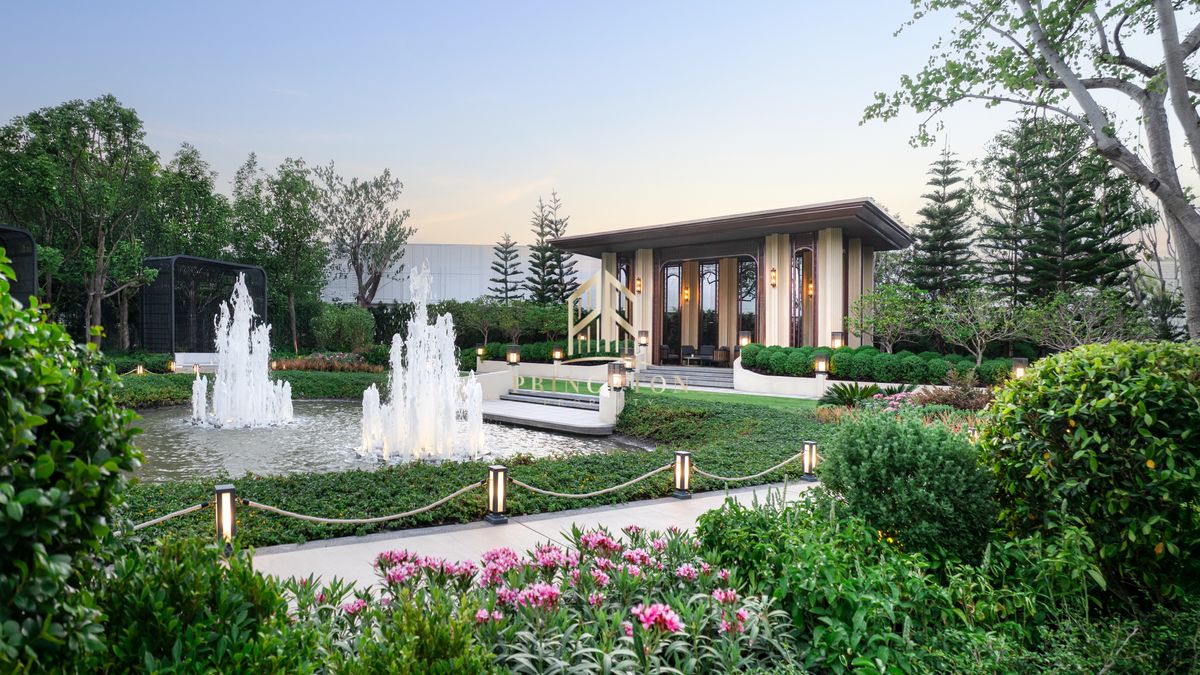 For SaleHouseBangna, Bearing, Lasalle : Exclusive 3-Storey Luxury House, CINQ ROYAL The Eighteen, Bangna KM.7 📞092-4252445