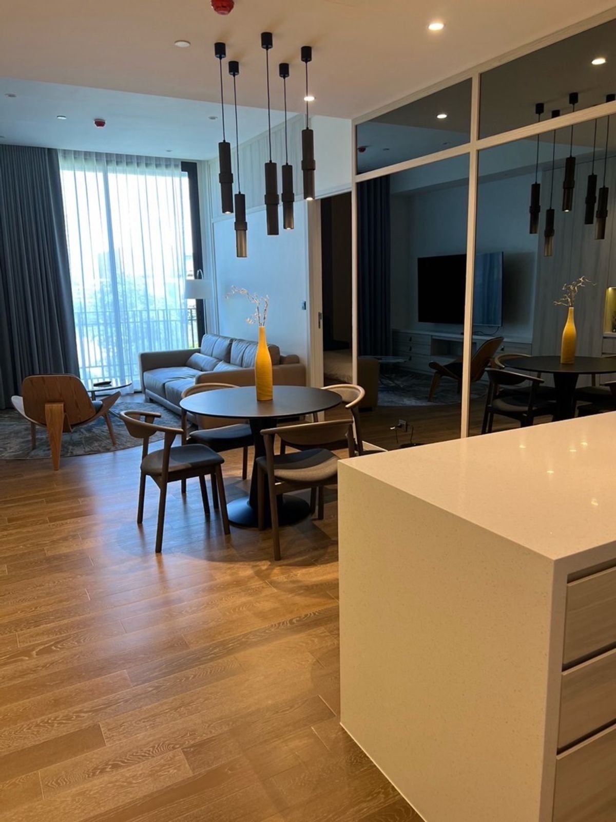 ให้เช่าคอนโดวิทยุ ชิดลม หลังสวน : ด่วน 🔥คอนโดเลี้ยงสัตว์ได้ มิวนีคหลังสวน - Muniq Langsuan, Pet friendly 2 ห้องนอน ราคาดีมาก พร้อมเฟอร์นิเจอร์