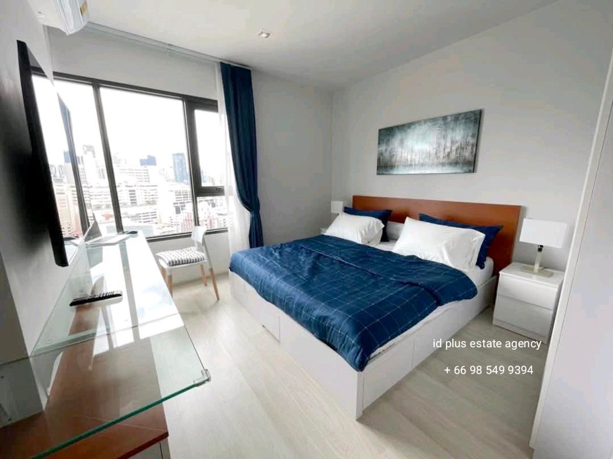 คอนโดวิทยุ ชิดลม หลังสวน : Life One Wireless Condo for rent & sale : 1 bed plus for 35 sqm. on 20th floor  With furnished and electrical appliances. Just 450 m. to Central embassy Department Store , 800 m. to Central Chidlom Department Store. Rental only for 28,000 / m. or Sale