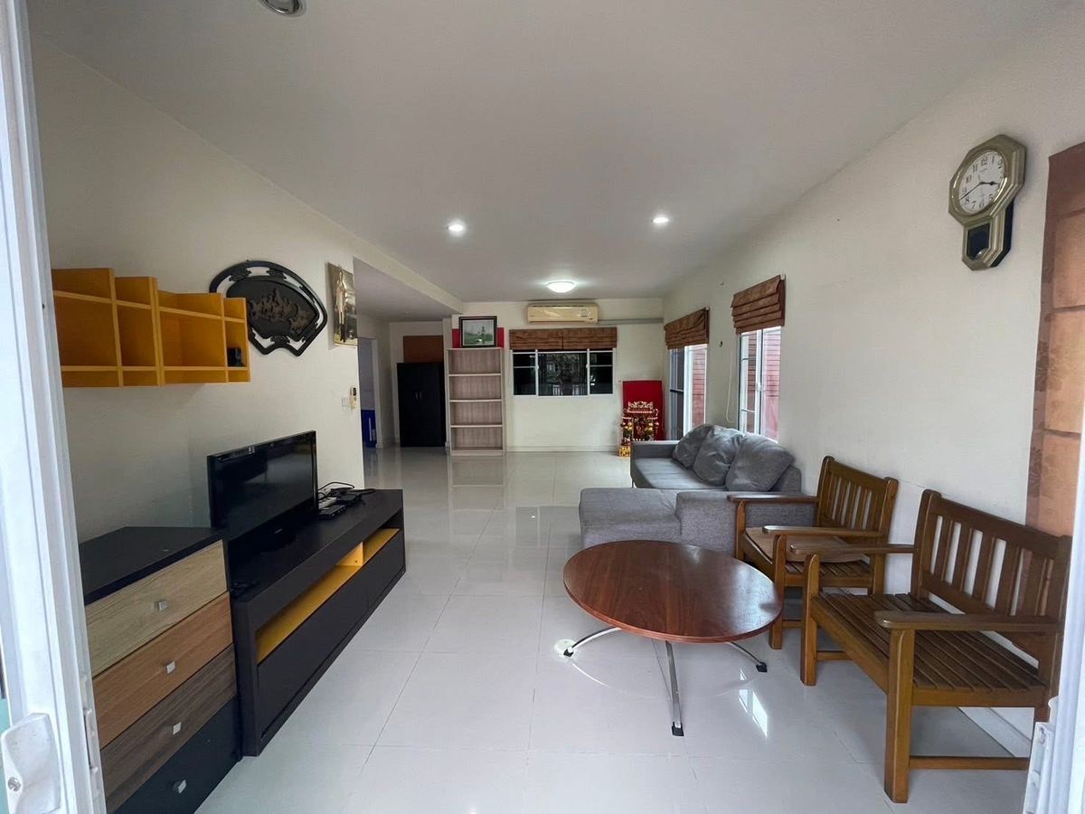 ให้เช่าบ้านนวมินทร์ รามอินทรา : ให้เช่าบ้านเดี่ยว ภัสสร 19 วัชรพล-วงแหวน ติดทางด่วน ใกล้แฟชั่นไอส์แลนด์