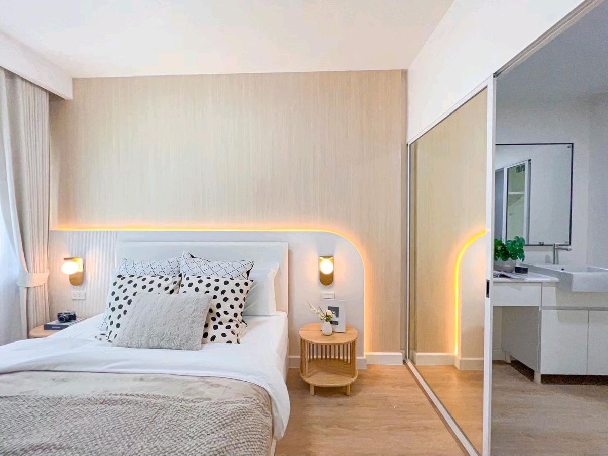 For SaleCondoRama9, Petchburi, RCA : Condo near the electric train can walk 2 large, 1, in the heart of Rama 9, near MRT, only 750 meters.