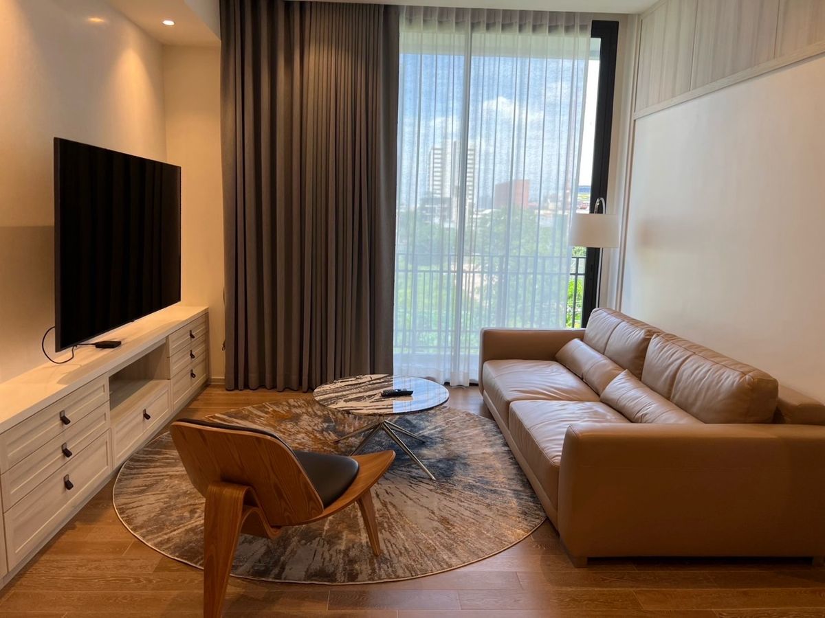 ให้เช่าคอนโดวิทยุ ชิดลม หลังสวน : ด่วน 🔥คอนโดเลี้ยงสัตว์ได้ มิวนีคหลังสวน - Muniq Langsuan, Pet friendly 2 ห้องนอน ราคาดีมาก พร้อมเฟอร์นิเจอร์