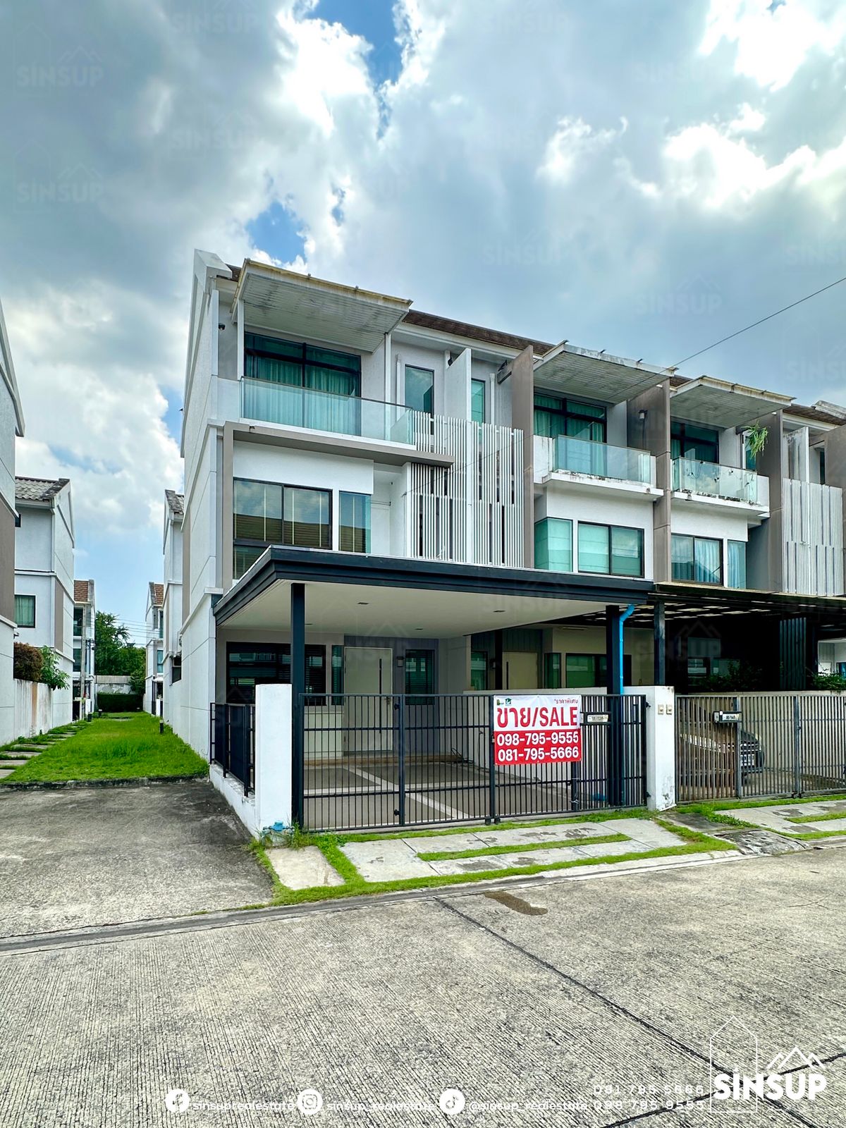 ขายทาวน์โฮมนวมินทร์ รามอินทรา : 🏡 ทาวน์โฮมหลังมุม ในโครงการหรู The Terrace รามอินทรา 65 ราคานี้หาไม่ได้แล้ว‼️