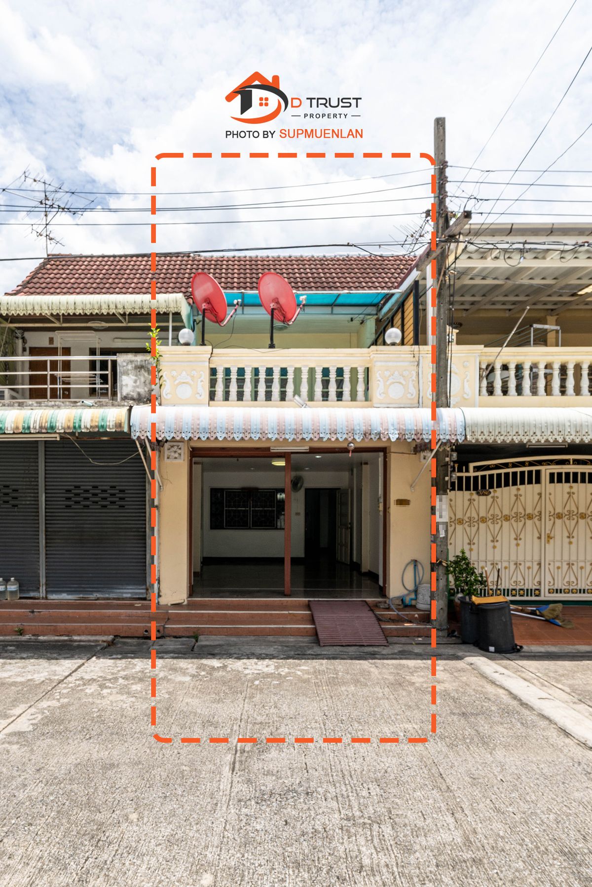 ขายทาวน์โฮมโชคชัย4 ลาดพร้าว71 : ขาย ทาวน์เฮ้าส์ 2 ชั้น 16ตร.ว. 2นอน ม.บ้านแก้ววิลล่า 1 ลาดพร้าว วังหิน 70 บ้านพร้อมอยู่