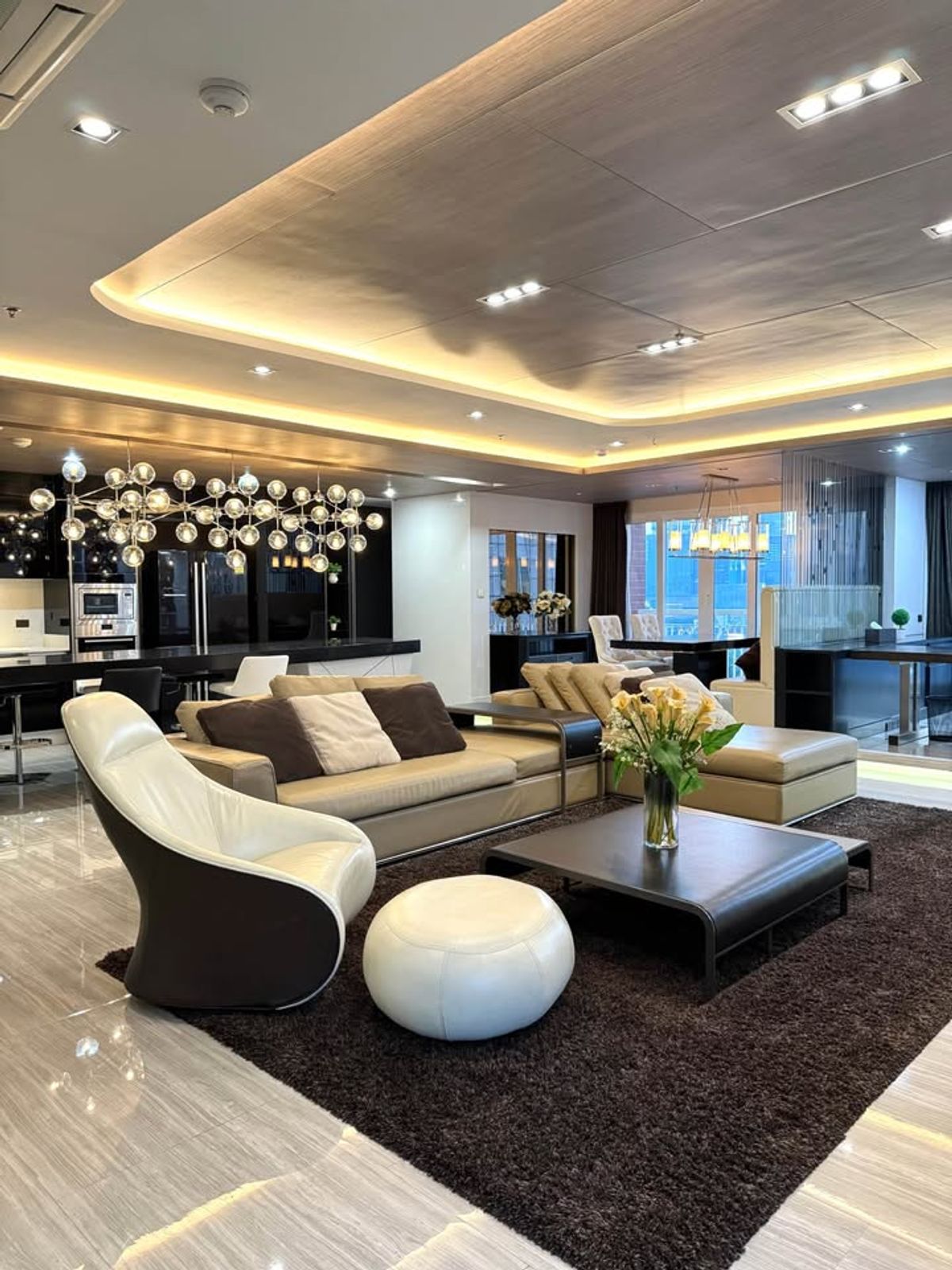 For RentCondoSukhumvit, Asoke, Thonglor : Luxurious Penthouse for Rent : Citi Smart Sukhumvit 18