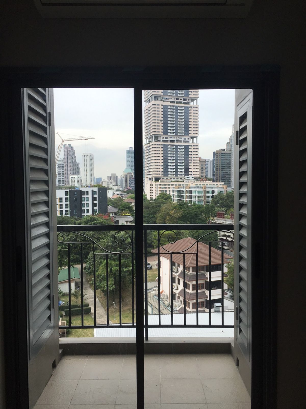 ให้เช่าคอนโดสุขุมวิท อโศก ทองหล่อ : the crest sukhumvit 34 35 sq,m 1 bed , 1 baths on 8 floor