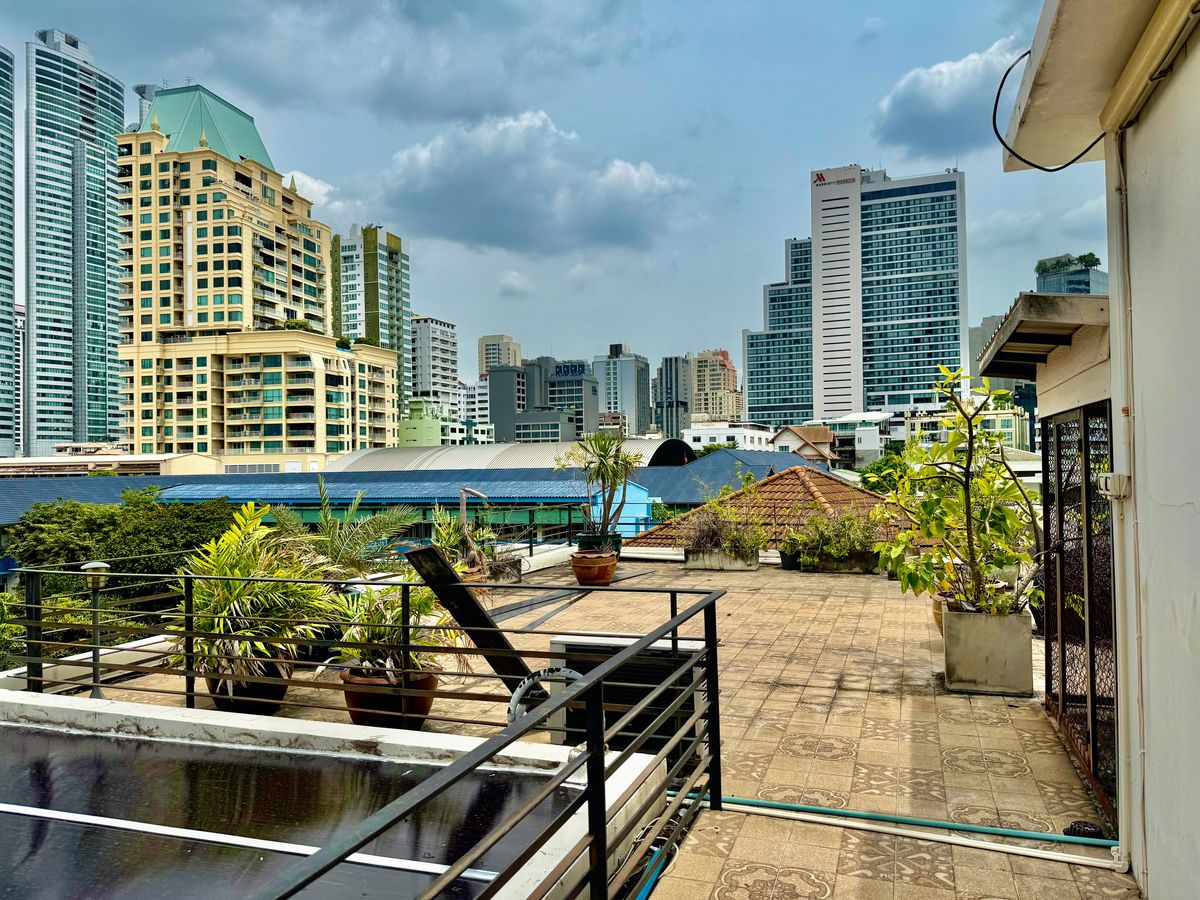 For SaleHotel&Apartment BusinessSukhumvit, Asoke, Thonglor : Apartments for sale“ Ban Sasida “4 Building, 229 sq.w. 1240 sq. meters, Sukhumvit 24