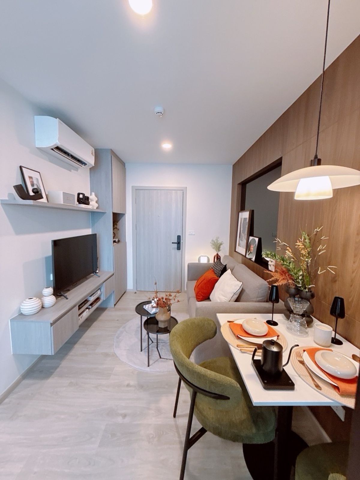 ขายคอนโดวิภาวดี ดอนเมือง หลักสี่ : ผ่อนสบาย 𝟔,𝟗𝟎𝟎/เดือน ถูกกว่าเช่า ฟรีเงินดาวน์ 𝐎 บาท 𝐒𝐎 𝐎𝐑𝐑𝐈𝐆𝐈𝐍 พหล 69 ห้องใหม่ พร้อมเข้าอยู่ ด่วนนห้องหลุดดาวน์ การันตรี ถูกที่สุด 095-489-8890 กรีน 