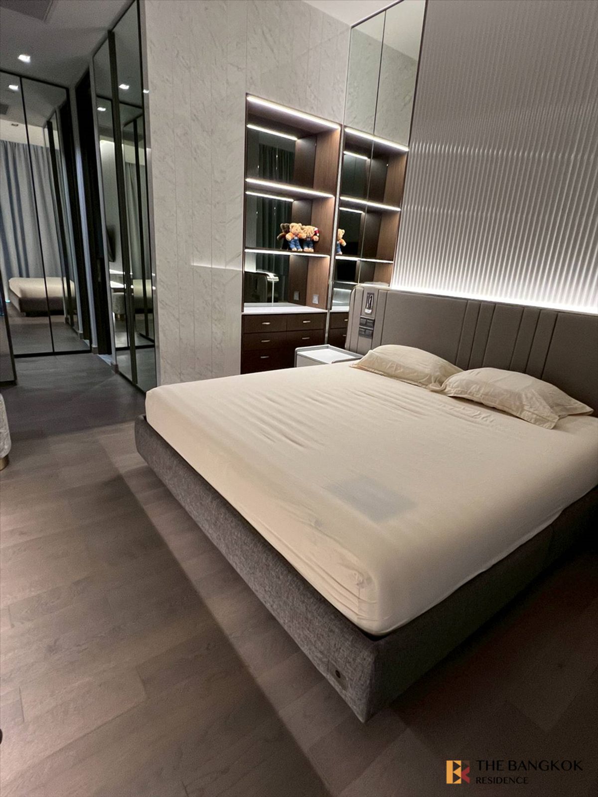For RentCondoWitthayu, Chidlom, Langsuan, Ploenchit : 🌟 Rent a luxury condo in the heart of Chidlom! Large room 2B2B only 100k/month 28 chidlom 🌟by Pang