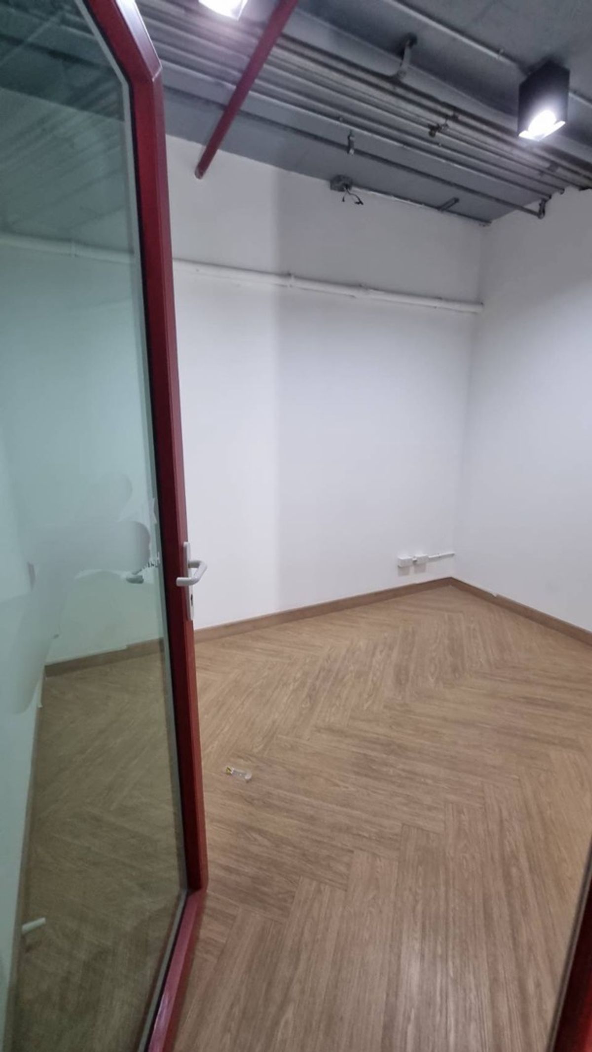 For RentOfficeSukhumvit, Asoke, Thonglor : Office for Rent near BTS Asoke – 24/7 AccessSize: 256.80 sq.m