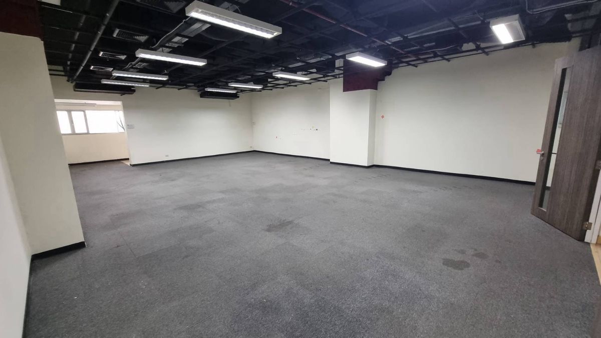 For RentOfficeSukhumvit, Asoke, Thonglor : Office for Rent near BTS Asoke – 24/7 AccessSize: 167 sq.m.