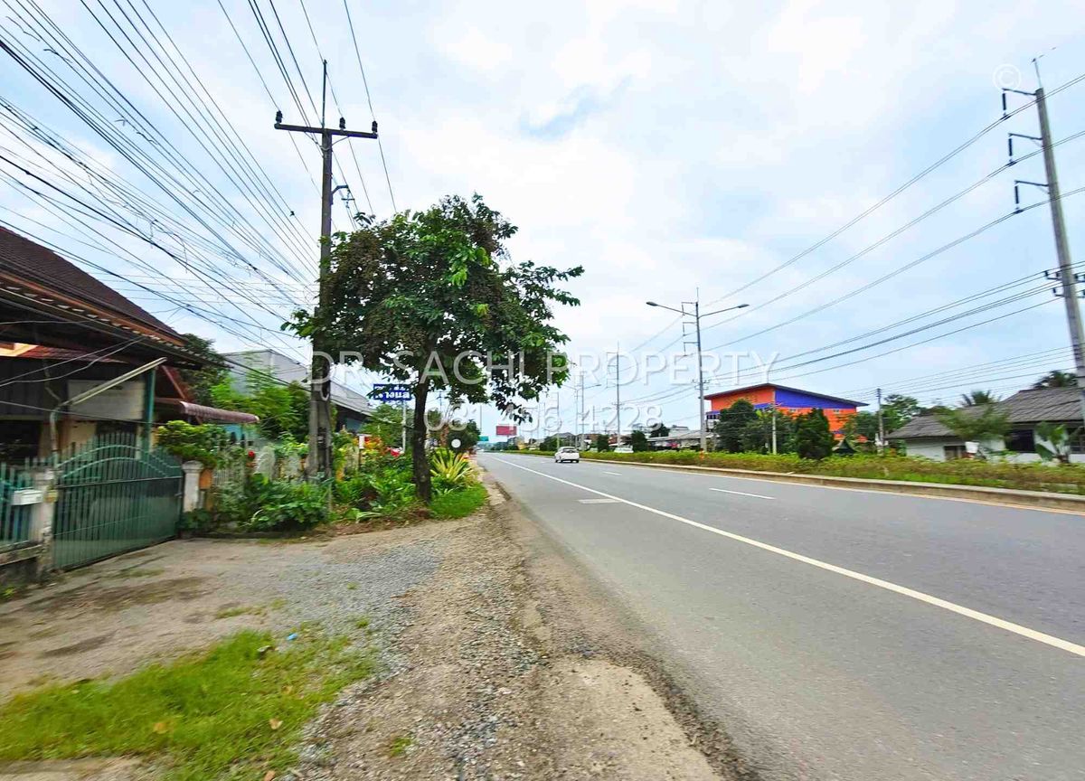 ขายบ้านเชียงราย : ขายที่ดินพร้อมบ้าน 236.7 ตรว. ติดถนนพหลโยธิน ใกล้ ม.แม่ฟ้าหลวง เชียงราย