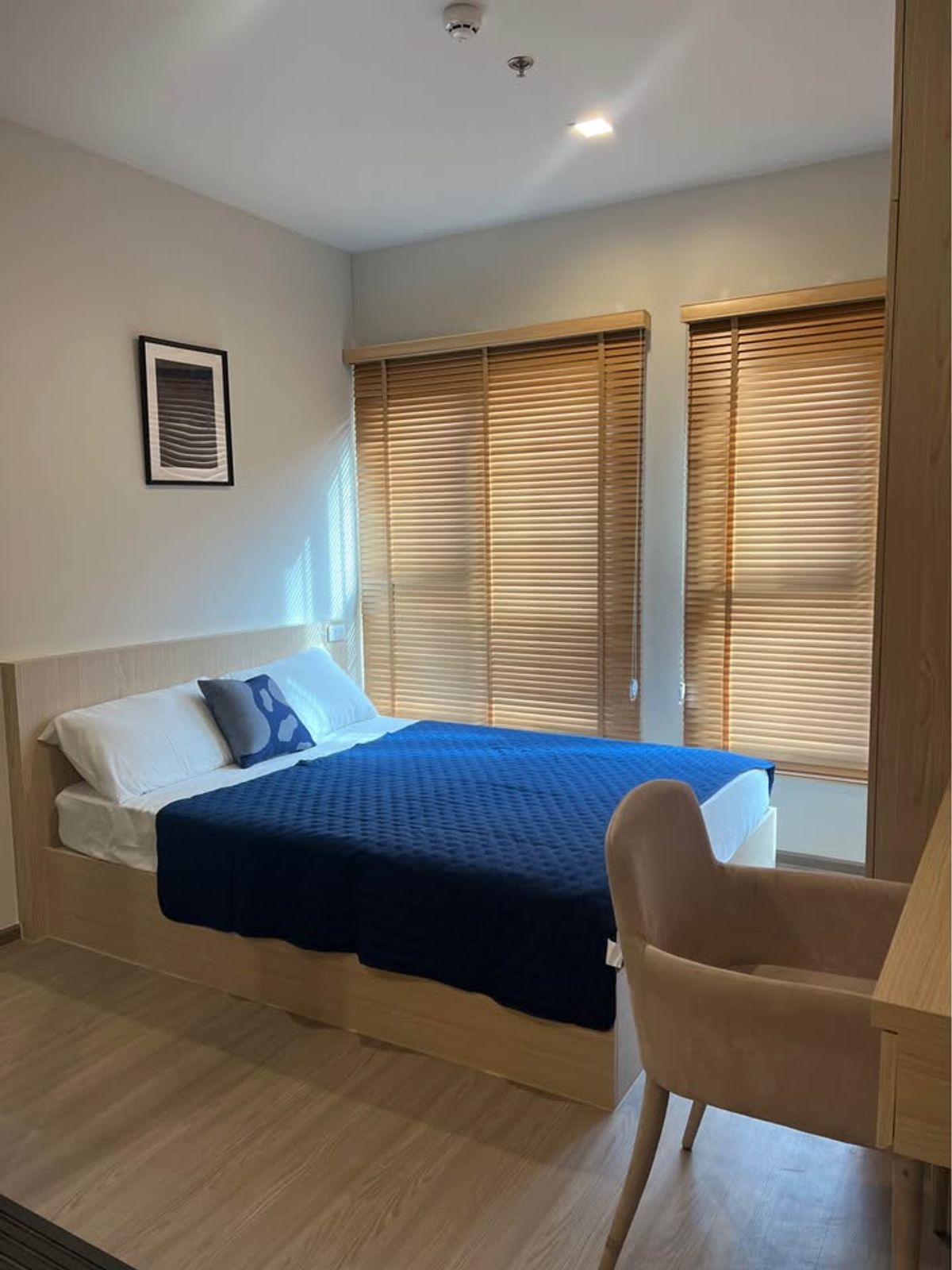 ขายคอนโดพระราม 9 เพชรบุรีตัดใหม่ RCA : คอนโด The Base Phetchaburi-Thonglor เดินทางสะดวก ใกล้รถไฟฟ้าเอ็มอาที มีรถรับส่ง ห้องสวย เฟอร์นิเจอร์ครบ พร้อมขายด่วน!!