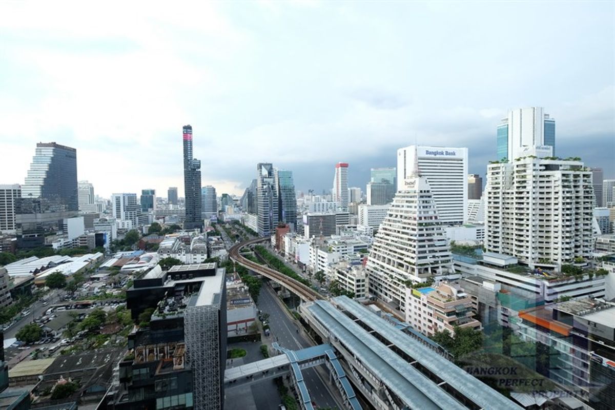 For RentCondoSathorn, Narathiwat : 2 bedrooms, high floor at The Infinity Condo, BTS Chongnonsi, Sathorn For Rent