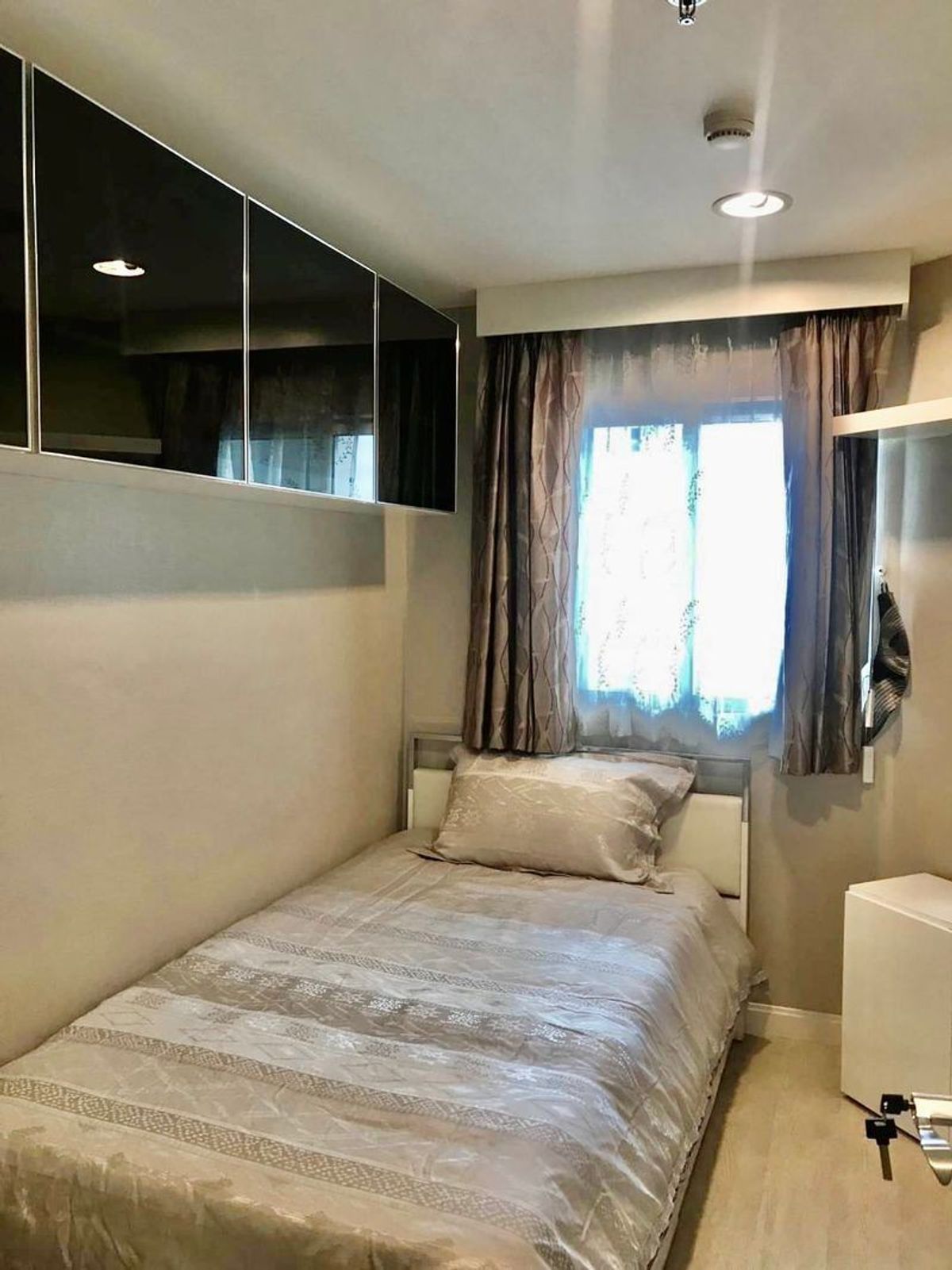 คอนโดพระราม 9 เพชรบุรีตัดใหม่ RCA : คอนโด Belle grand rama9 เดินทางสะดวก ใกล้รถไฟฟ้าเอ็มอาที มีรถรับส่ง ห้องสวย เฟอร์นิเจอร์ครบ พร้อมอยู่!!