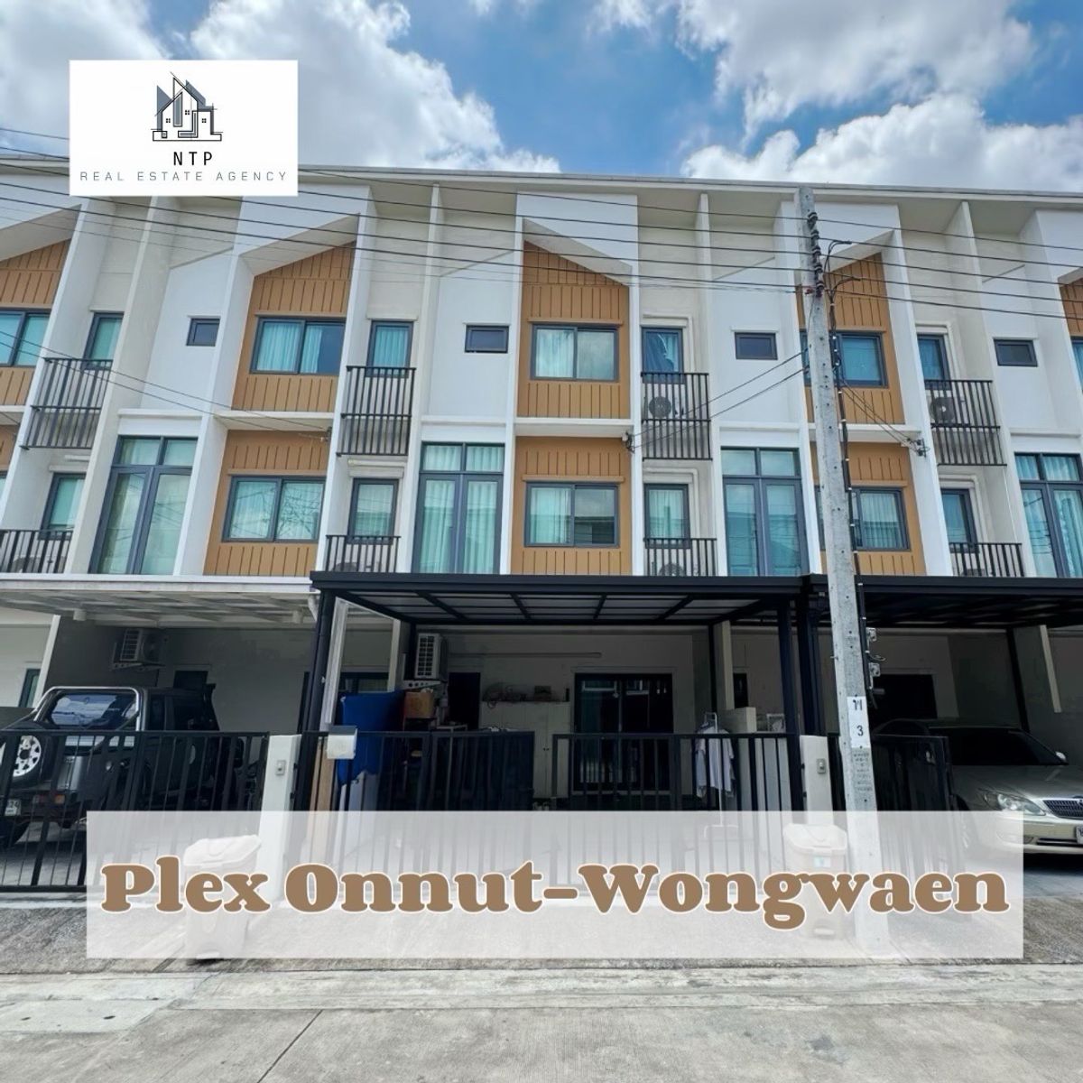 For RentTownhomeLadkrabang, Suwannaphum Airport : For Rent: Townhome 3 layers, beautifully decorated. Opposite the village, there is a department store JAS GREEN Prawet opens near Mega Bangna.