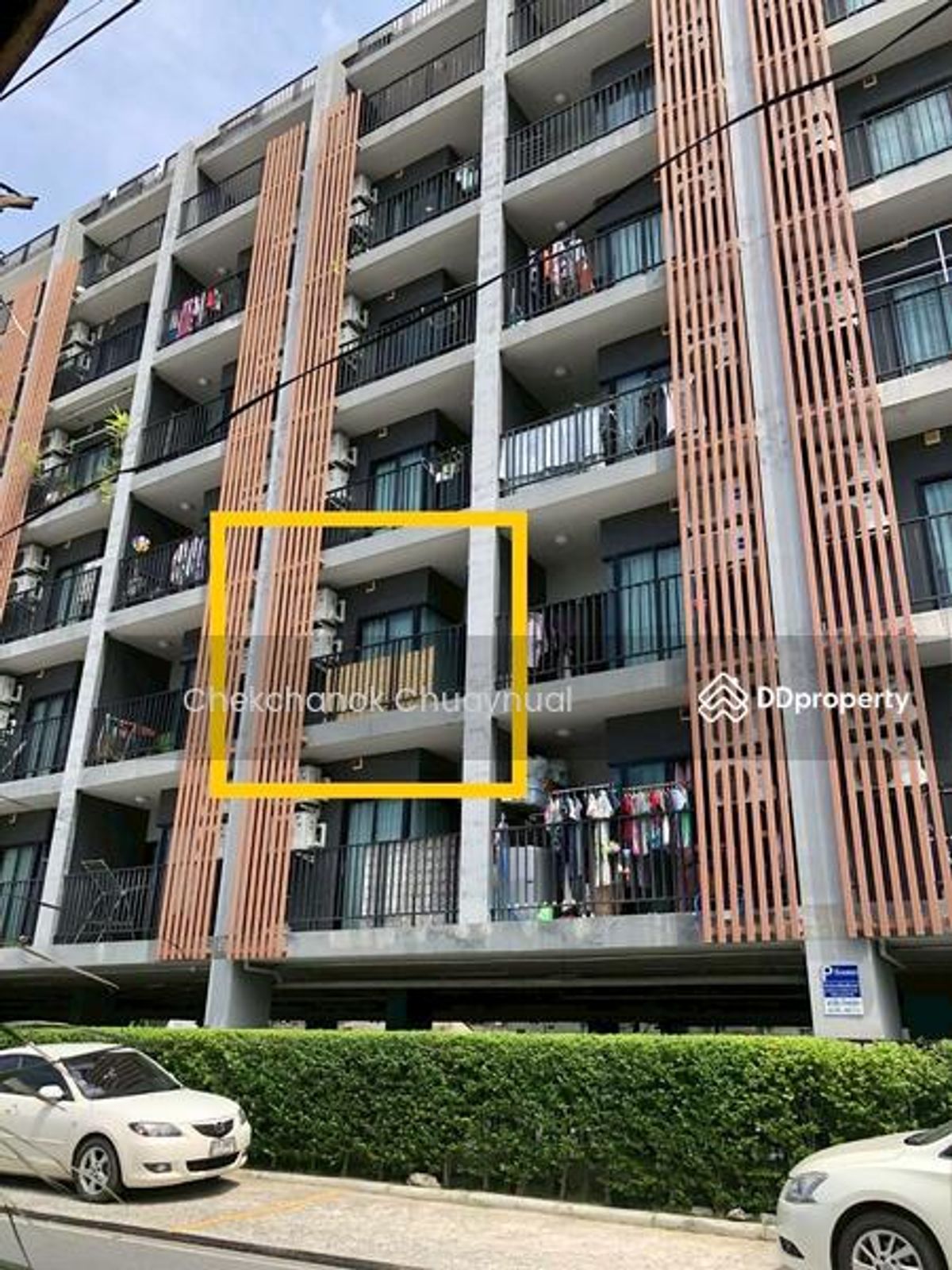 For RentCondoSamut Prakan,Samrong : Condo for rent BTS Erawan Tropicana 1 bedroom, 1 living room, full furniture, ready to be only 8,000 baht per month.