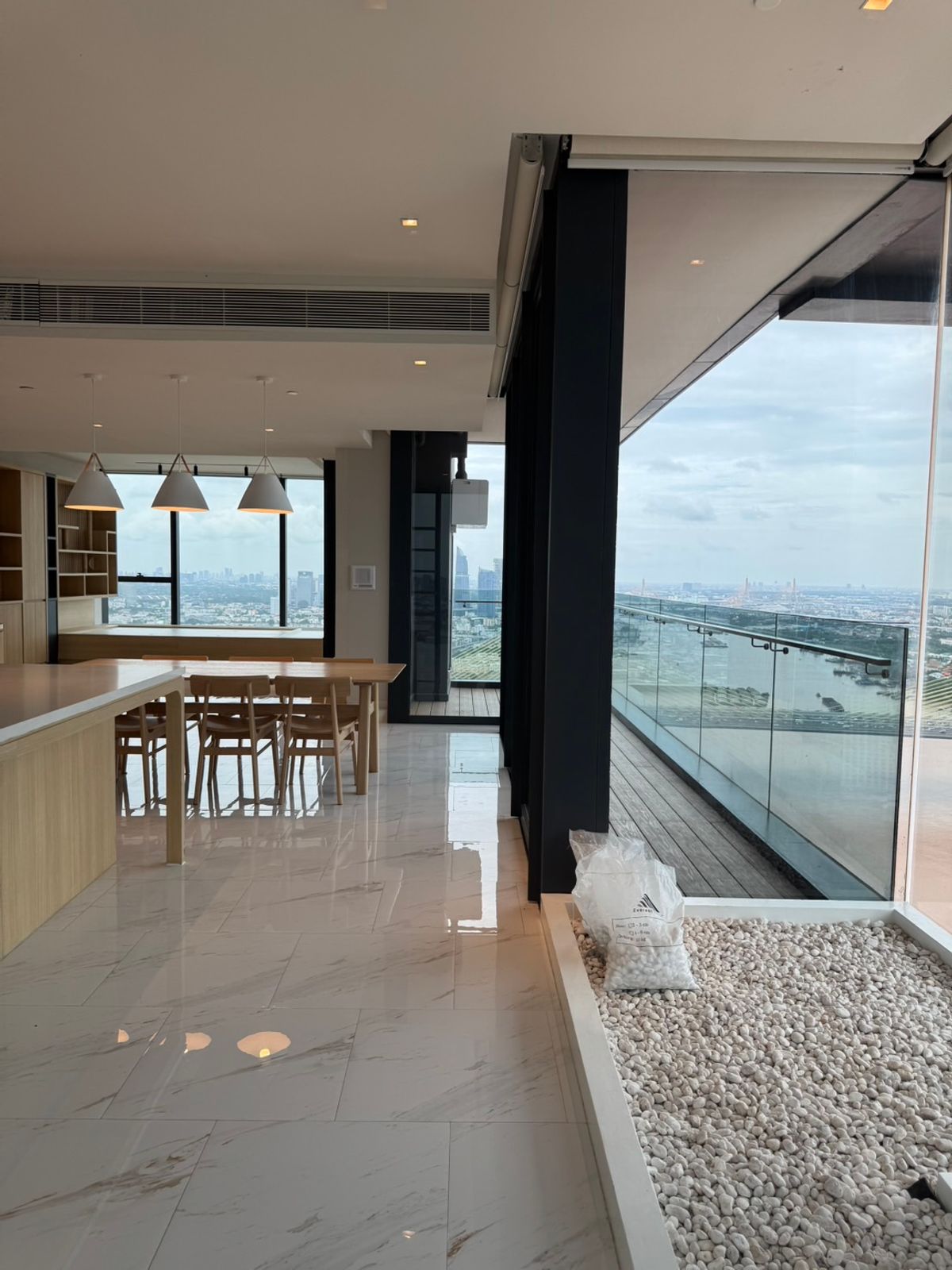 ให้เช่าคอนโดพระราม 3 สาธุประดิษฐ์ : Duplex Penthouse For Rent I 6 Bedroom at Chao phraya river 
