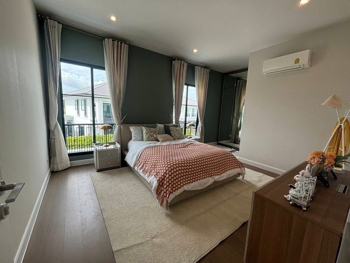 ขายบ้านแจ้งวัฒนะ เมืองทอง : ขายบ้านเดี่ยว 2 ชั้น โครงการเศรษฐสิริ แจ้งวัฒนะ - ประชาชื่น 2 หลังมุม เนื้อที่ 119.6 ตารางวา 3 ห้องนอน พร้อมเฟอร์นิเจอร์ ถนนเลียบคลองประปา ตำบลบ้านใหม่ อำเภอปากเกร็ด จังหวัดนนทบุรี