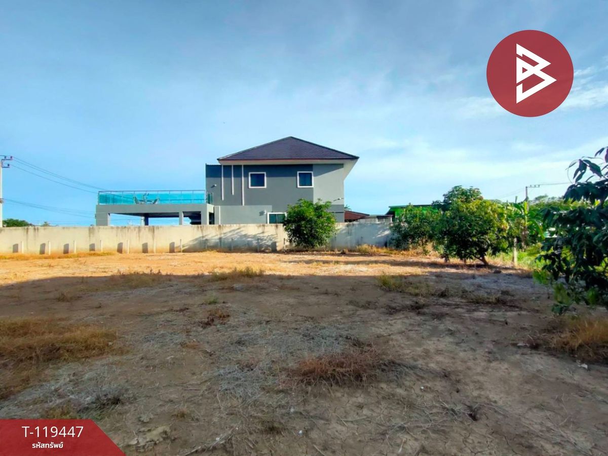 For SaleLandPhitsanulok : Beautiful plot of land for sale in 2 jobs in Phitsanulok city, good location