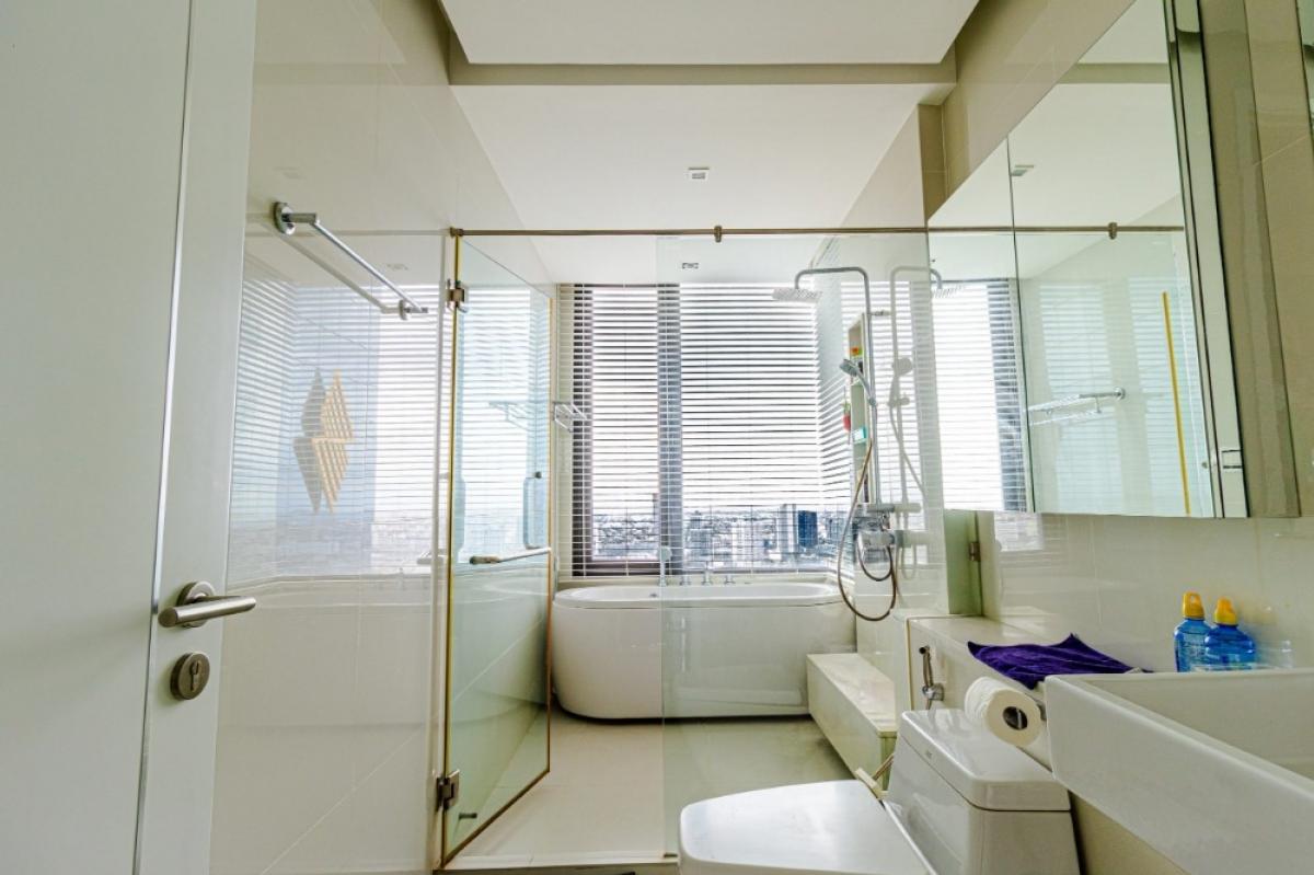 For SaleCondoLadprao, Central Ladprao : Ultimate luxury! 2 bedrooms, 3 bathrooms, size 142 sq.m. at Equinox Phahol-ViphaNear Mo Chit BTS and Phaholyothin MRT for only 25 million!