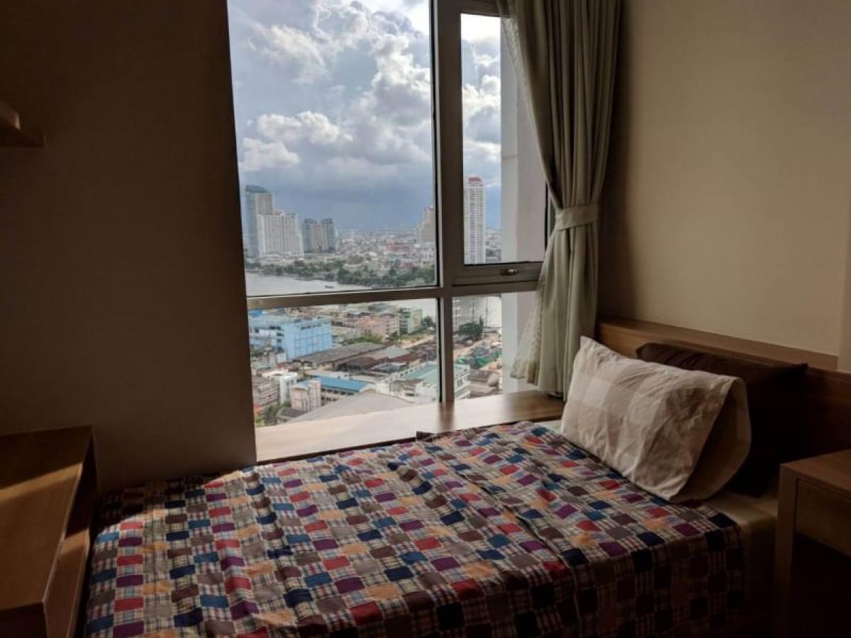 For RentCondoSathorn, Narathiwat : Rent a condo RHYTHM Sathorn 2 bedrooms near BTS Taksin BridgeLuxury with swimming pool and fitness for only 45,000 Baht/month!