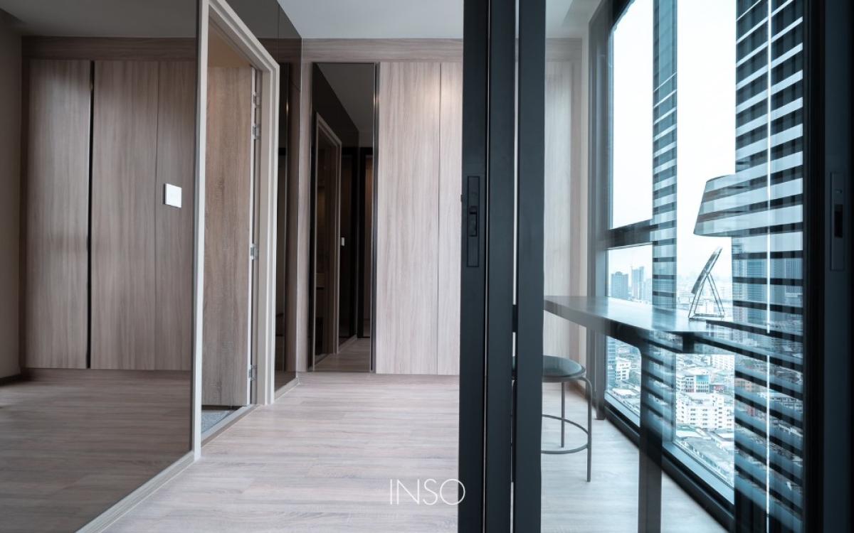 For SaleCondoRatchathewi,Phayathai : 03/04/2026, Experience luxury living in the heart of Phaya Thai!
2 bedrooms, 2 bathrooms, fully equipped with amenities. 0642748883