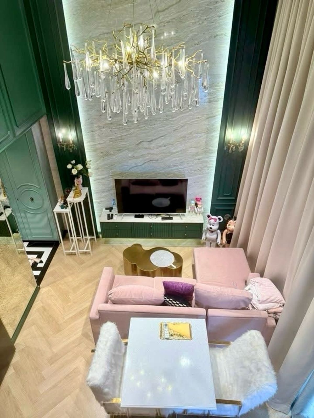 For RentCondoSapankwai,Jatujak : Size 50 sq.w. has the largest type room in the Duplex 2 -story Duplex Project.