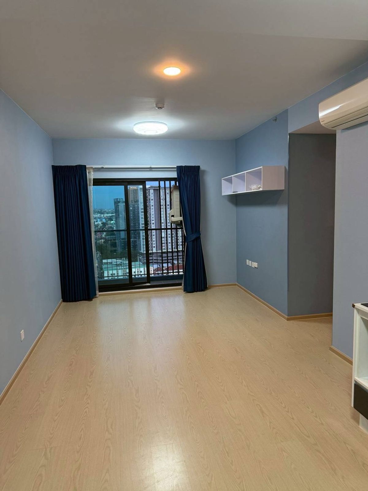 For RentCondoRama9, Petchburi, RCA : For Rent The Tree Sukhumvit 71-Ekamai Unit 1269/457 (Corner room)