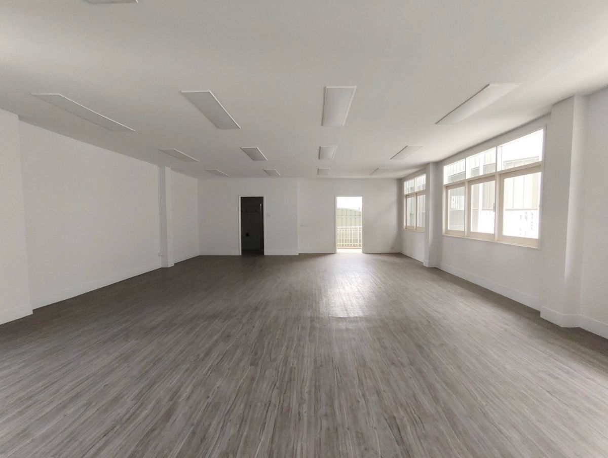 ให้เช่าสำนักงานสีลม ศาลาแดง บางรัก : ให้เช่า ออฟฟิศสำนักงาน 77.7 ตร.ม. สาทร - สีลม ใกล้ BTS ศาลาแดง 400 เมตร | For Rent - Office Space your Company sizing 77.7 sq.m. at Sathorn - Silom , Closed to BTS Saladaeng 400 Meters