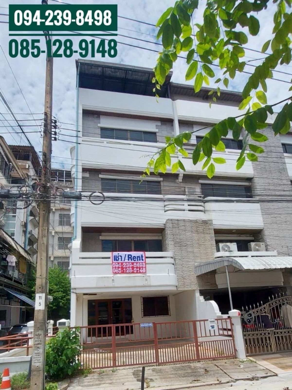 ให้เช่าทาวน์โฮมบางแค เพชรเกษม : ห้องแถว 4 ชั้นเล่นระดับห้องมุม ใกล้เดอะมอลล์บางแค