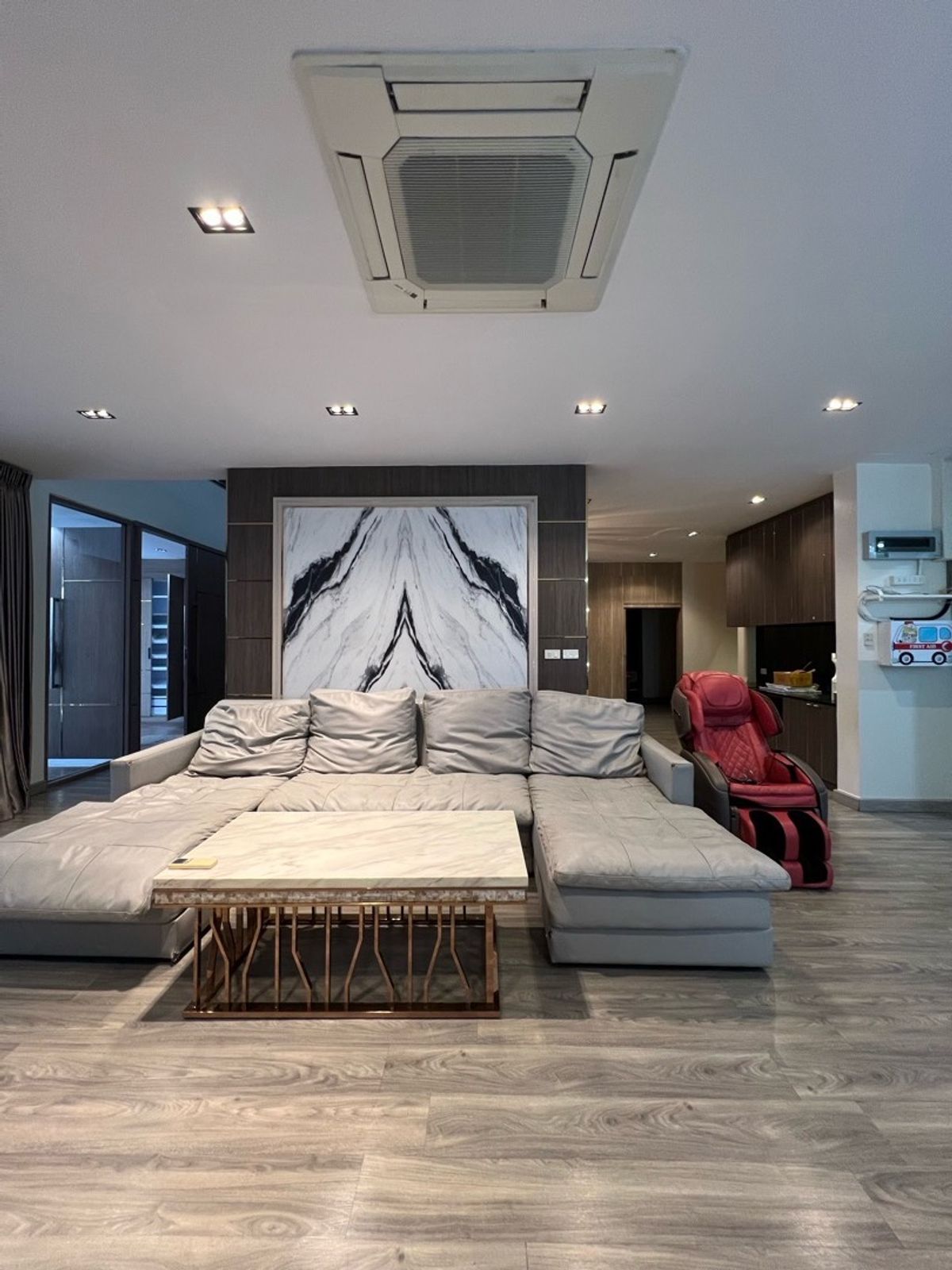 TownhomeSathorn, Narathiwat : 🔥 Selling and renting a house in good condition, beautiful decoration, good location, 3 houses next to the corner with parking