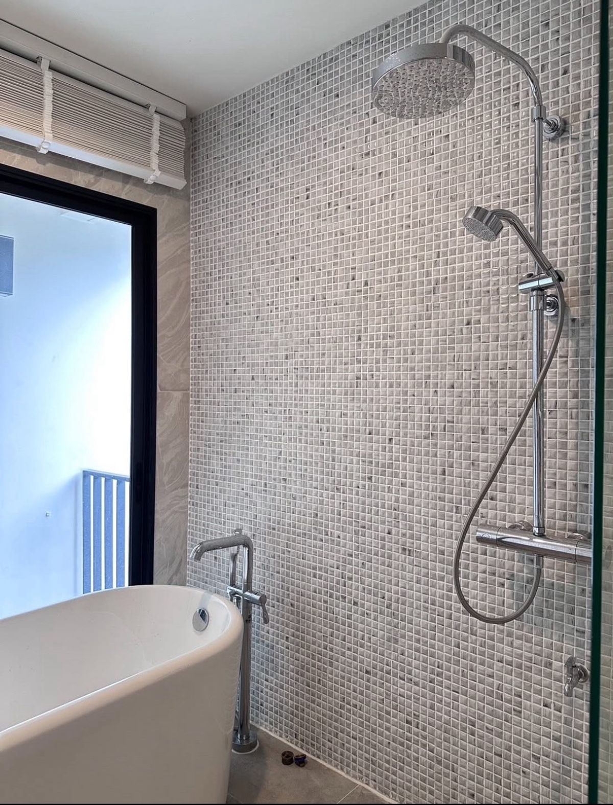 For RentTownhomeRama3 (Riverside),Satupadit : Townhouse for rent 🔥 Demi Sathu 49 🔥 3 bedrooms, 4 bathrooms, fully furnished and equipped with appliances.