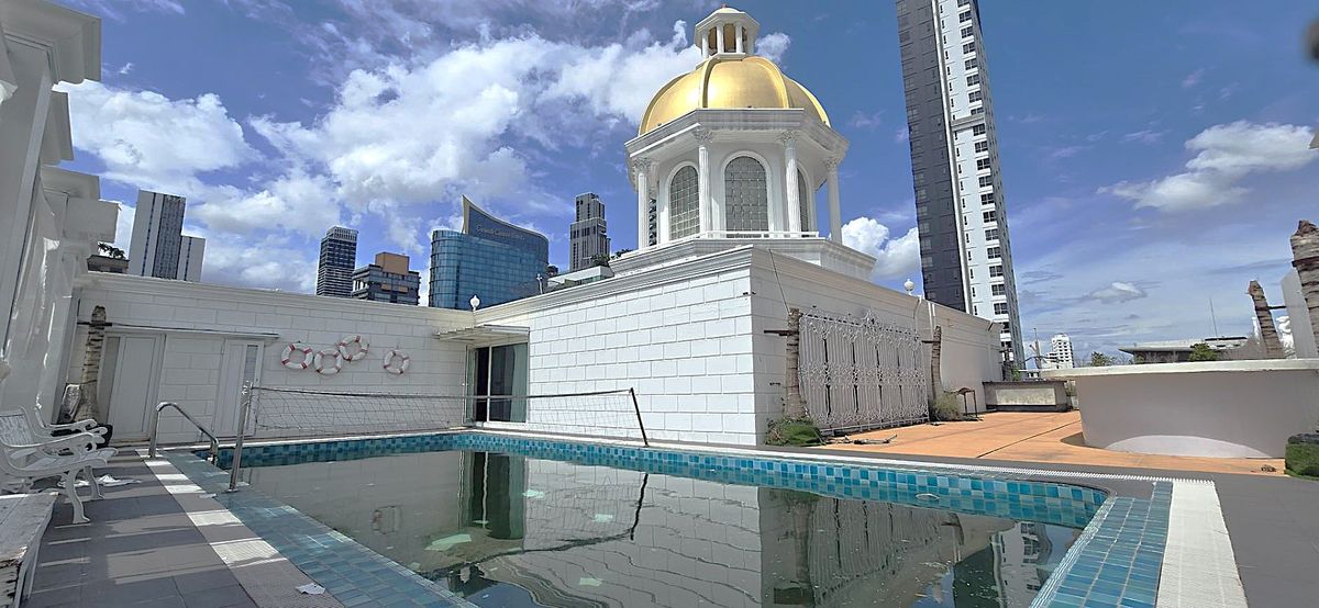 For RentShop HouseSukhumvit, Asoke, Thonglor :  Luxuriously Decorated Building with Elevator for Rent in the Heart of Thonglor ** NO CO-AGENT ** 