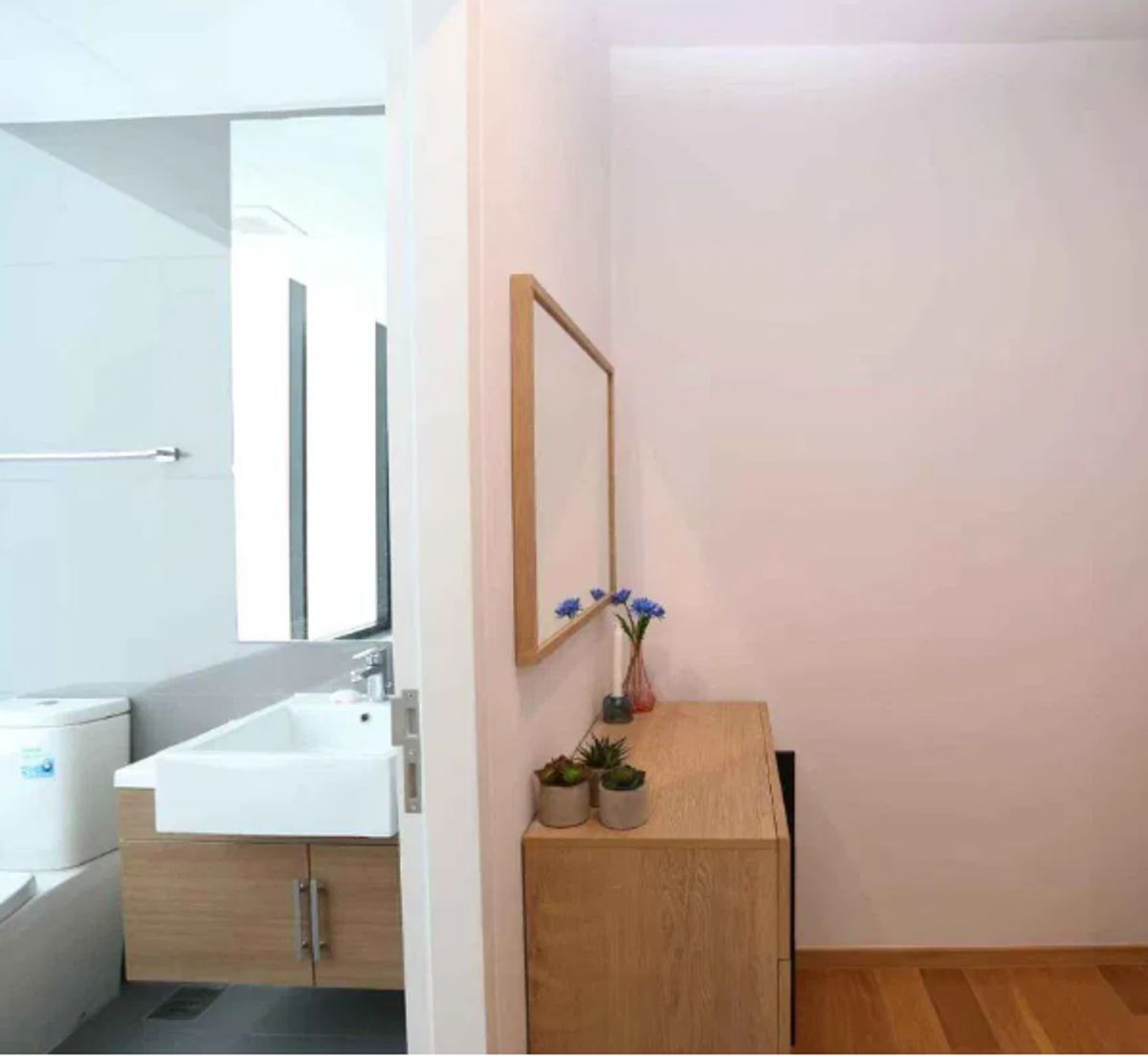 ให้เช่าคอนโดสาทร นราธิวาส : Noble Revo 66 sq.m. Eng 中 日 Please add LINE ID @806qphgn o8415o5483