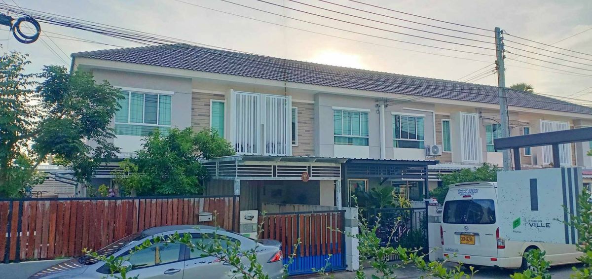 For SaleTownhomePhuket : 2 -storey townhouse for sale, Pruksa Ville M. (Bo), a shady atmosphere, good location, convenient to travel near Lotus and Makro Pranglang.