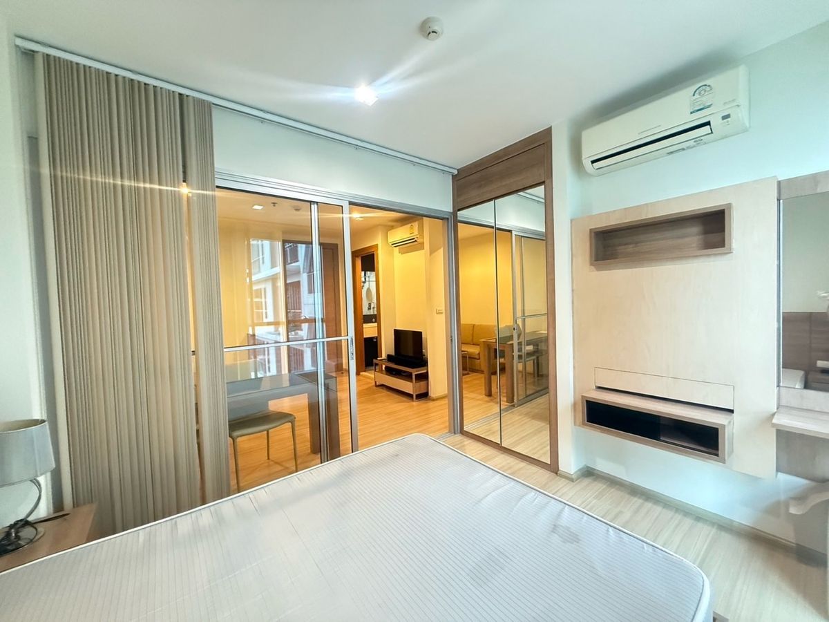 ให้เช่าคอนโดรัชดา ห้วยขวาง : 🌊 Rhythm Ratchada-Huaikwang ห้องวิวสระ 🏊‍♂️ รีโนเวทใหม่พร้อมอยู่ แค่ 17,000 บาท/เดือน 💙