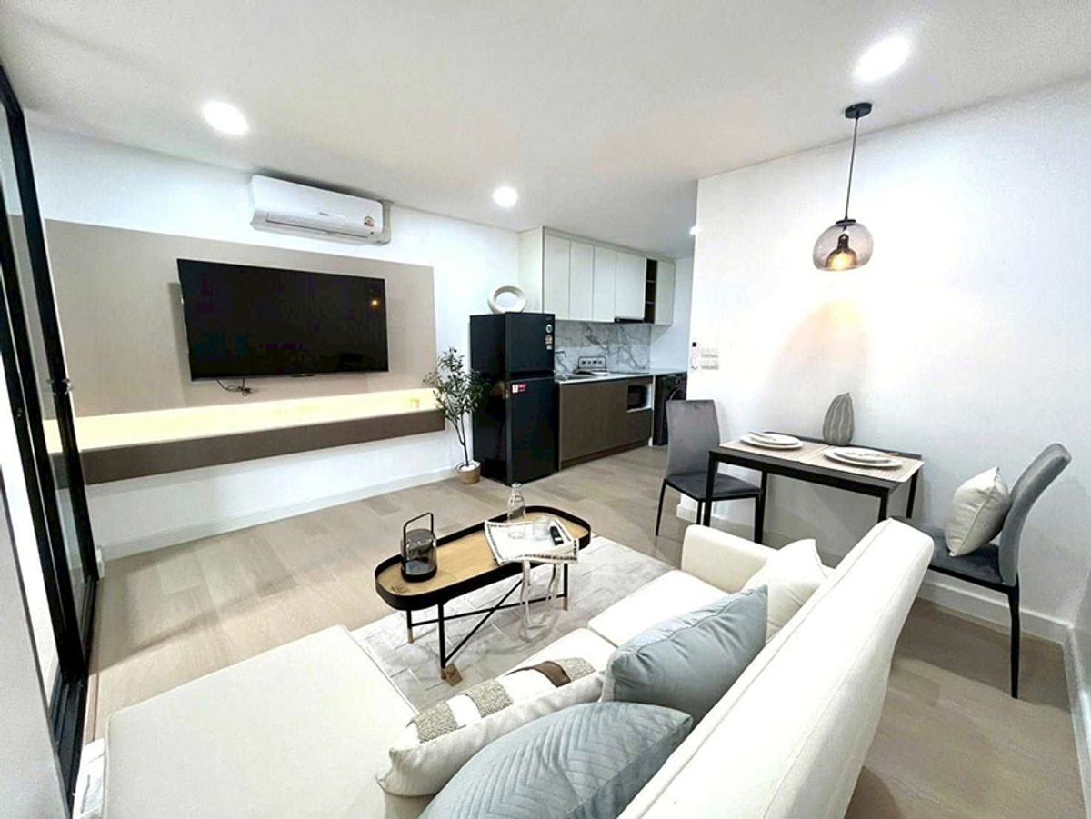 For RentCondoChiang Mai : Condo in the city Rent 14,000 baht per month, near the top of the top plaza No.2C136