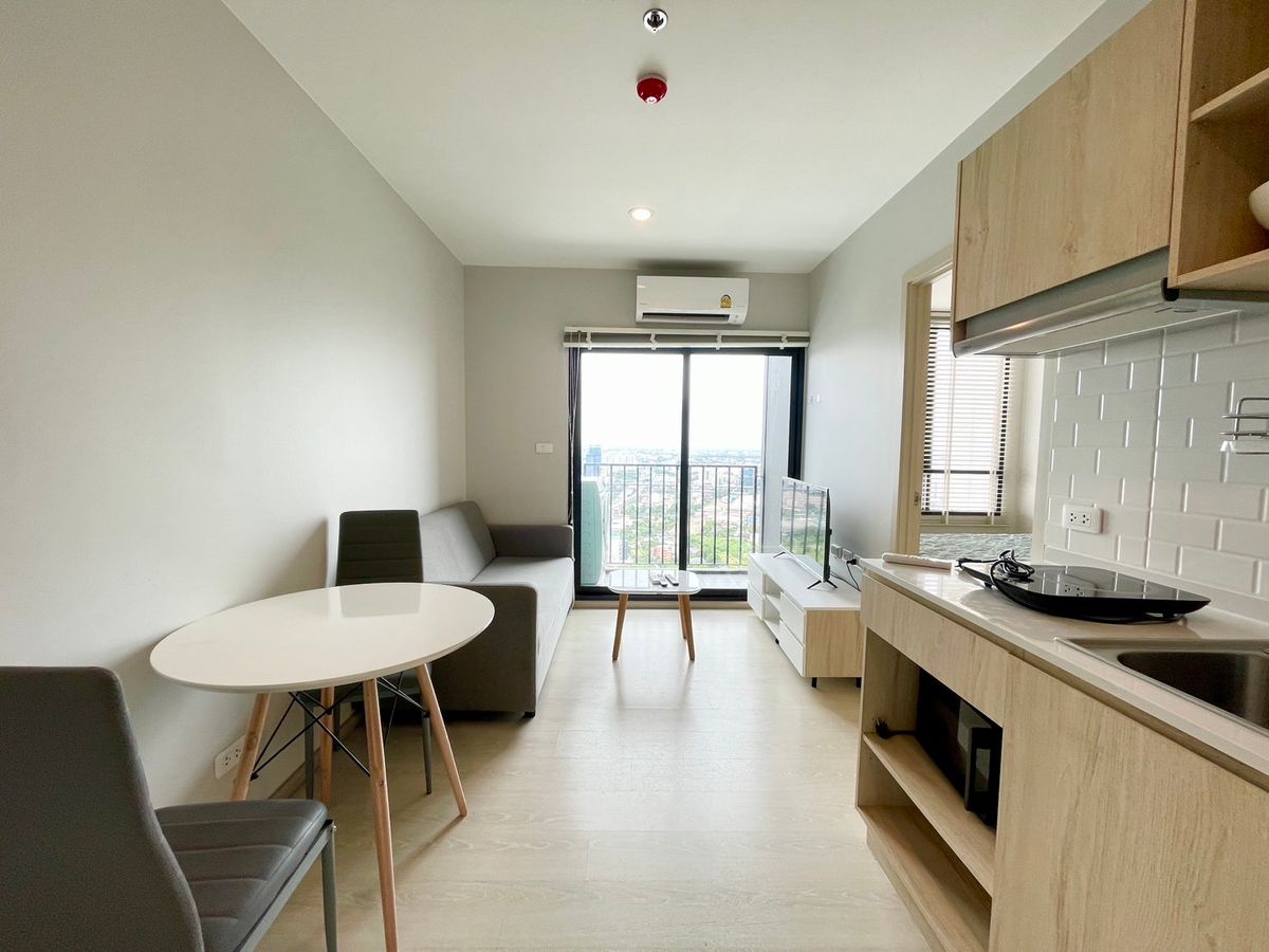 For RentCondoPattanakan, Srinakarin : Renting Nue Noble Srinakarin - LASALLE. Beautiful city view.